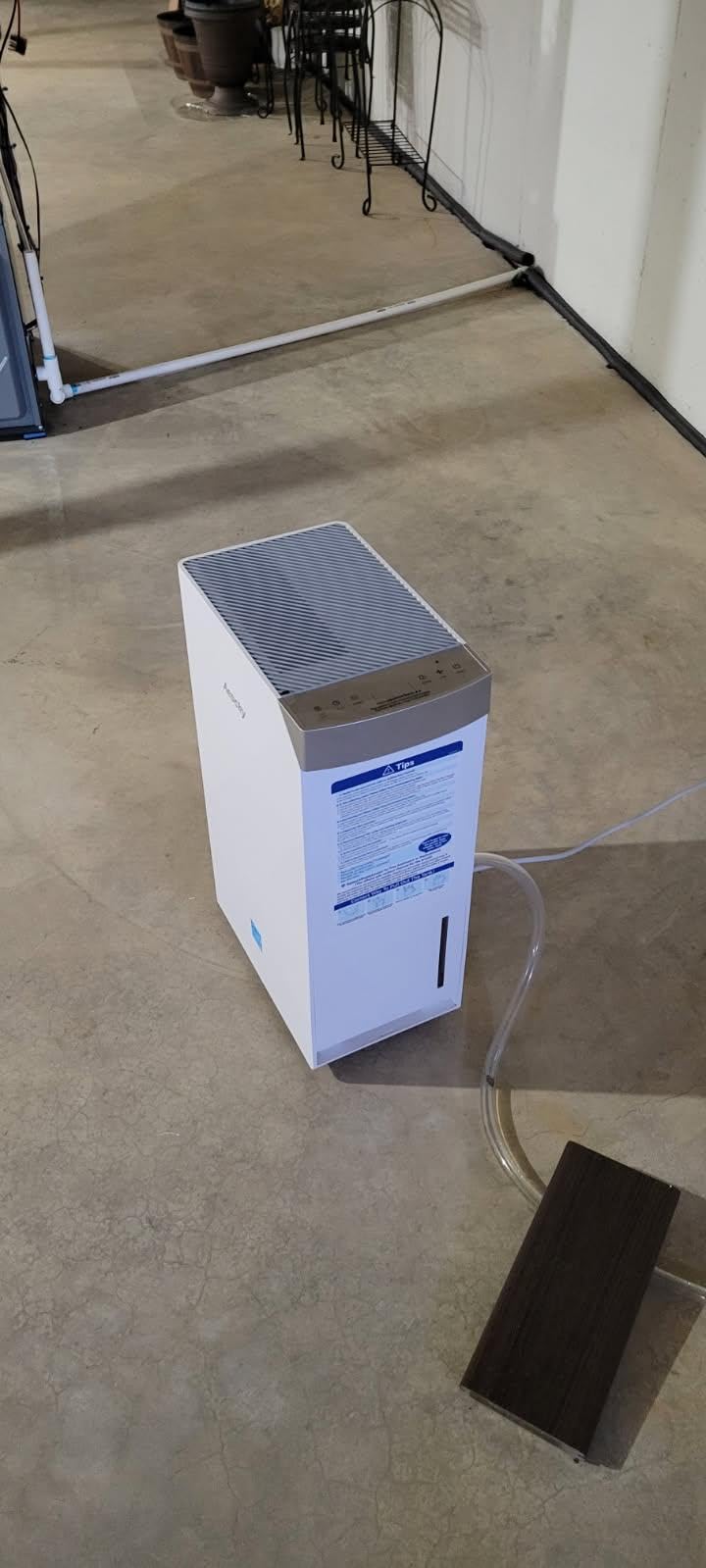 4500 Sq.Ft Energy Star 2025 Dehumidifier,AEOCKY Max 74 Pint/D Smart Compressor Dehumidifier with Drain Hose, Intelligent Humidistat,for Basement,Bedroom,Home,Bathroom - Customer Photo 1