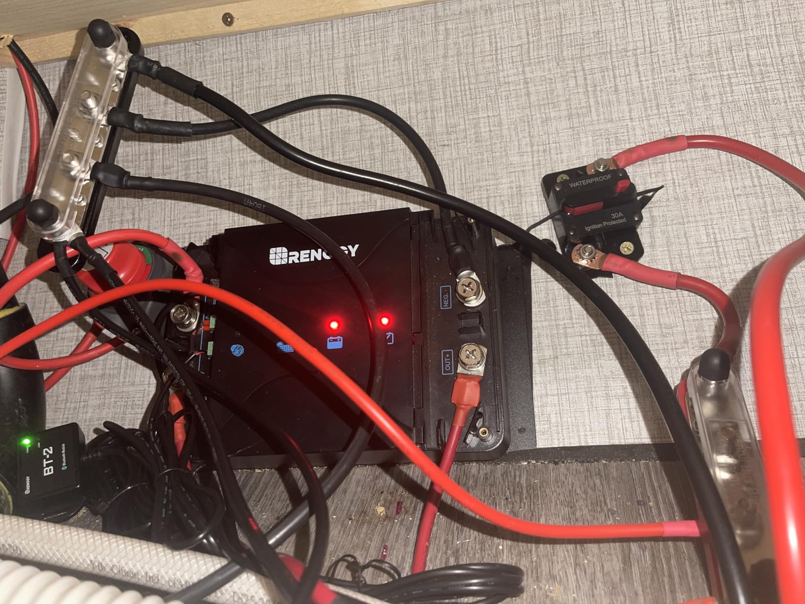 BLUETTI Elite 30 V2 Portable Power Station, 288Wh Solar Generator, 600W AC Outlets (Power Lifting 1500W), Fast Charging LiFePO4 Battery Backup for Camping, Road Trip, Outage (Solar Panel Optional) Customer Review BLUETTI Elite 30 V2 Portable Power Station, 288Wh Solar Generator, 600W AC Outlets (Power Lifting 1500W), Fast Charging LiFePO4 Battery Backup for Camping, Road Trip, Outage (Solar Panel Optional) - Customer Photo 1