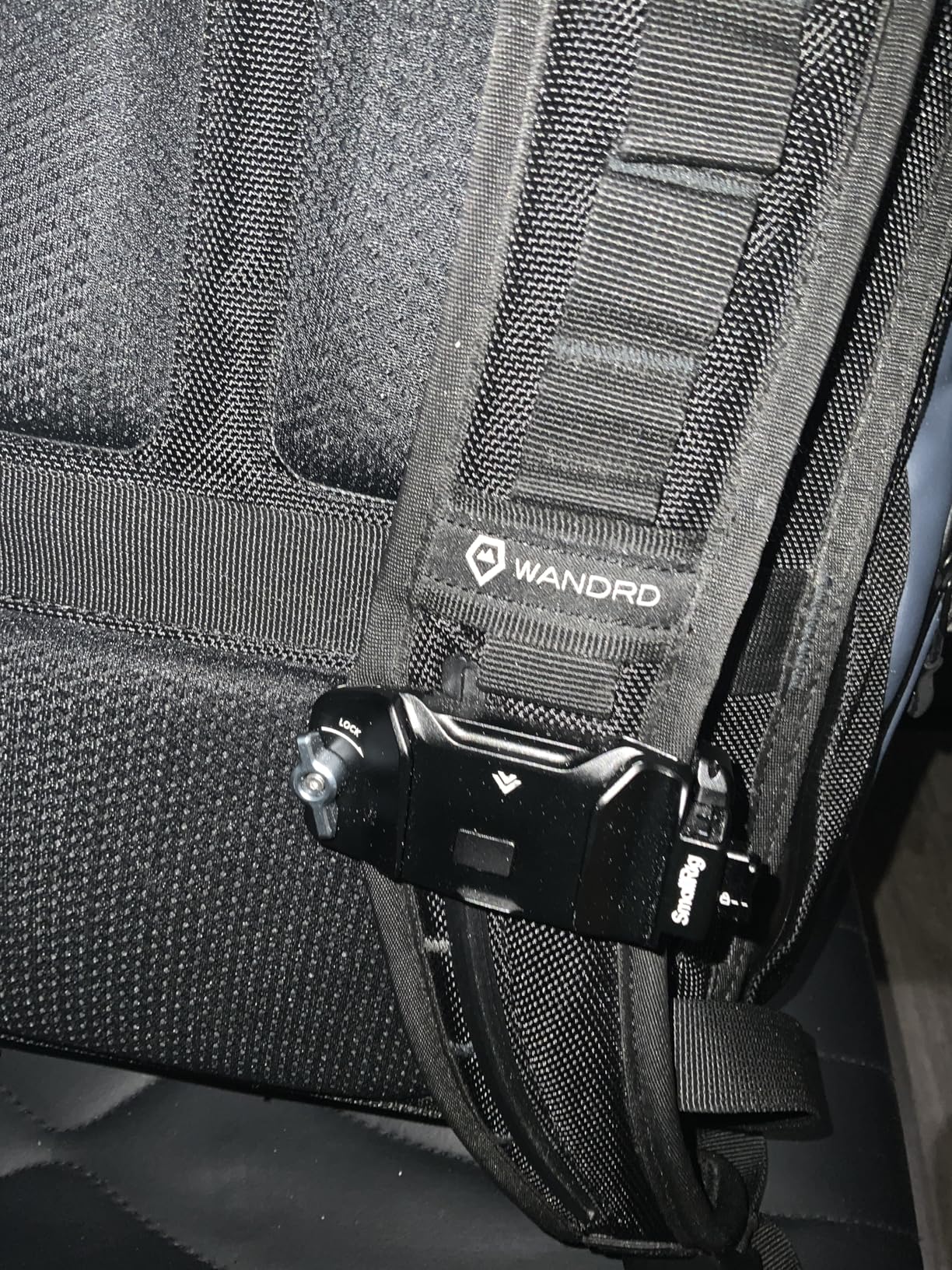 SMALLRIG Camera Clip with Plate, Quick Release System, Max Payload 40kg/88lb, for Sony, for Nikon, for Fujifilm, for DSLR Action Camera, Backpack Strap Clip Kit for Arca-Swiss - 5053 Customer Review SMALLRIG Camera Clip with Plate, Quick Release System, Max Payload 40kg/88lb, for Sony, for Nikon, for Fujifilm, for DSLR Action Camera, Backpack Strap Clip Kit for Arca-Swiss - 5053 - Customer Photo 1