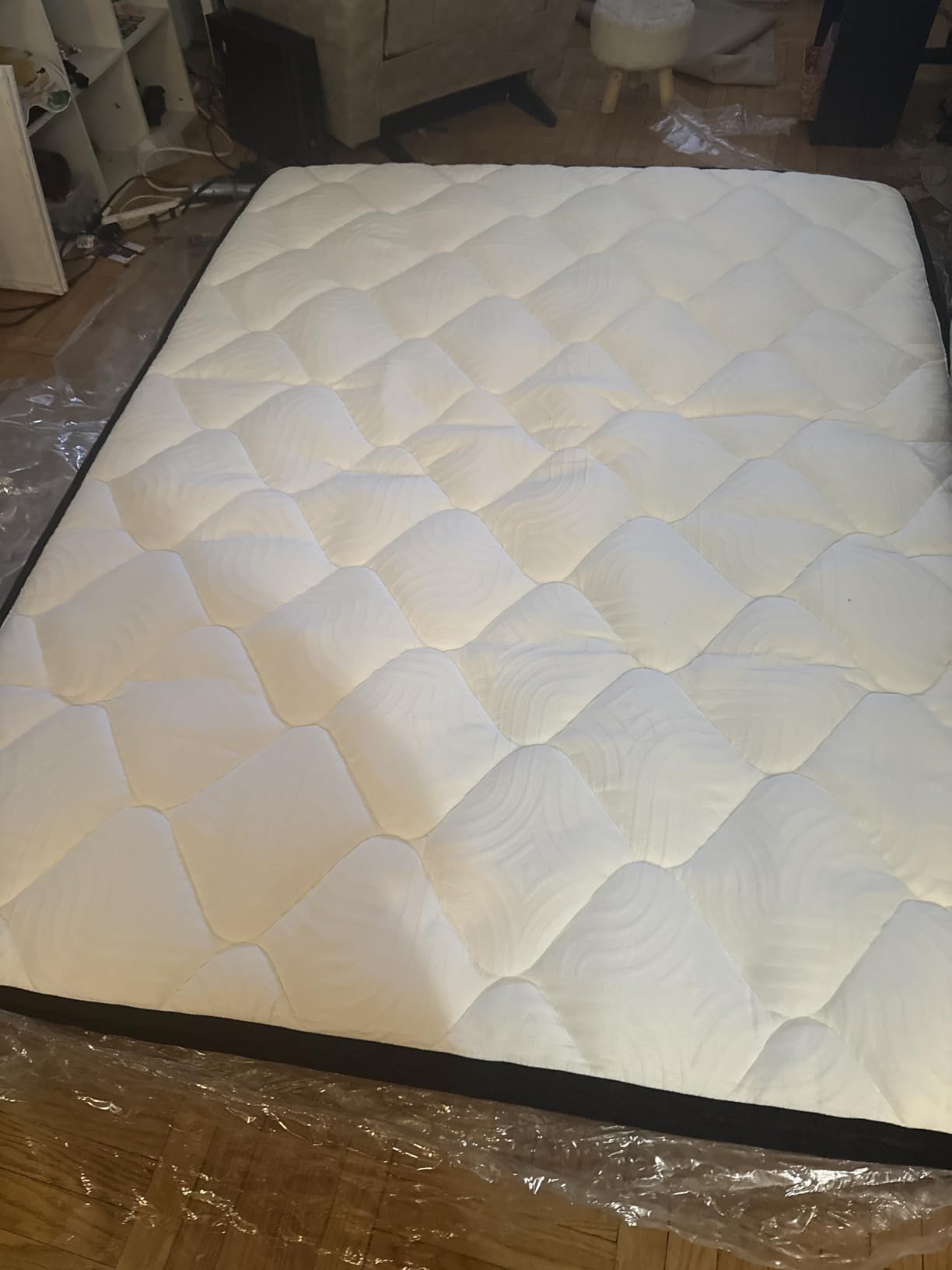 DEHIJU Queen Size Mattress, 10 Inch Hybrid Memory Foam Queen Mattress in a Box, Pressure Relief, Medium, CertiPUR-US - Customer Photo 1