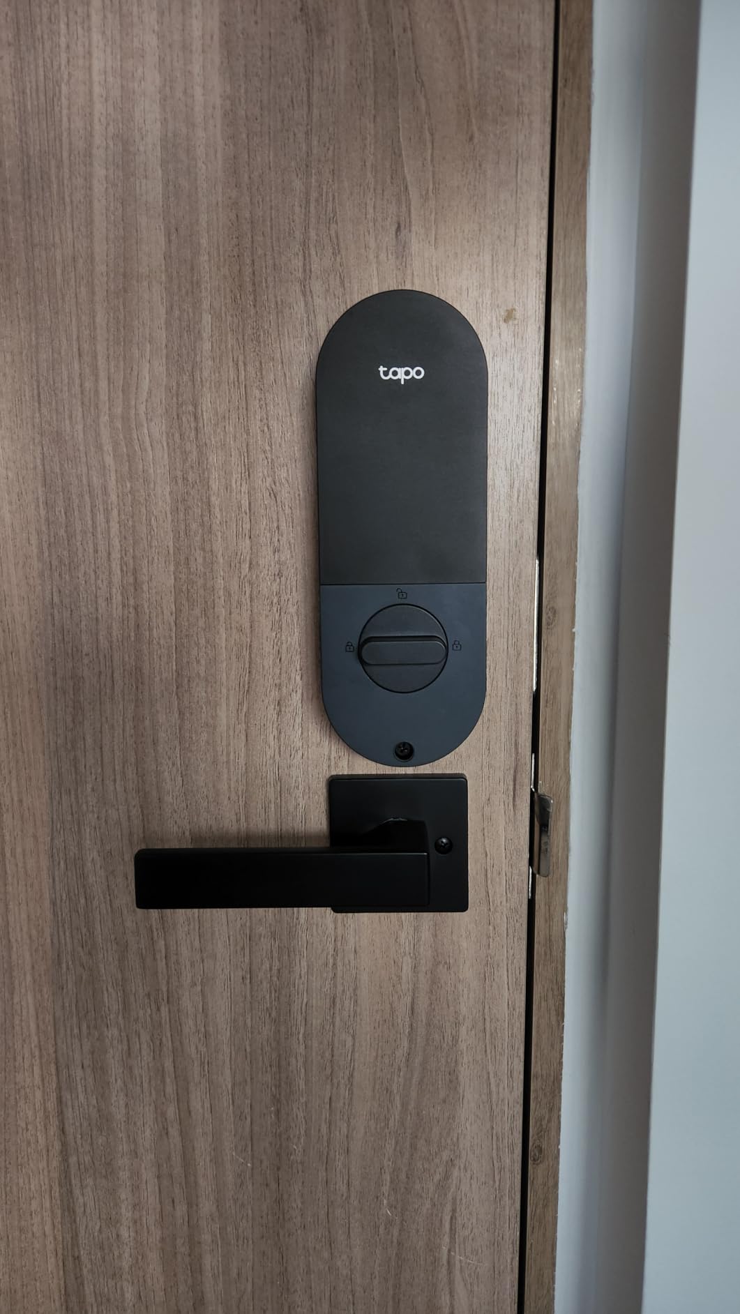 Tapo Smart Wi-Fi Deadbolt Door Lock - Keyless Tactile Buttons, Customized Access with in-App Monitoring, Auto-Lock, IP54 Weatherproof, BHMA Grade 3, Compatible with Standard Door Sizes, Tapo DL100 customer photo 2