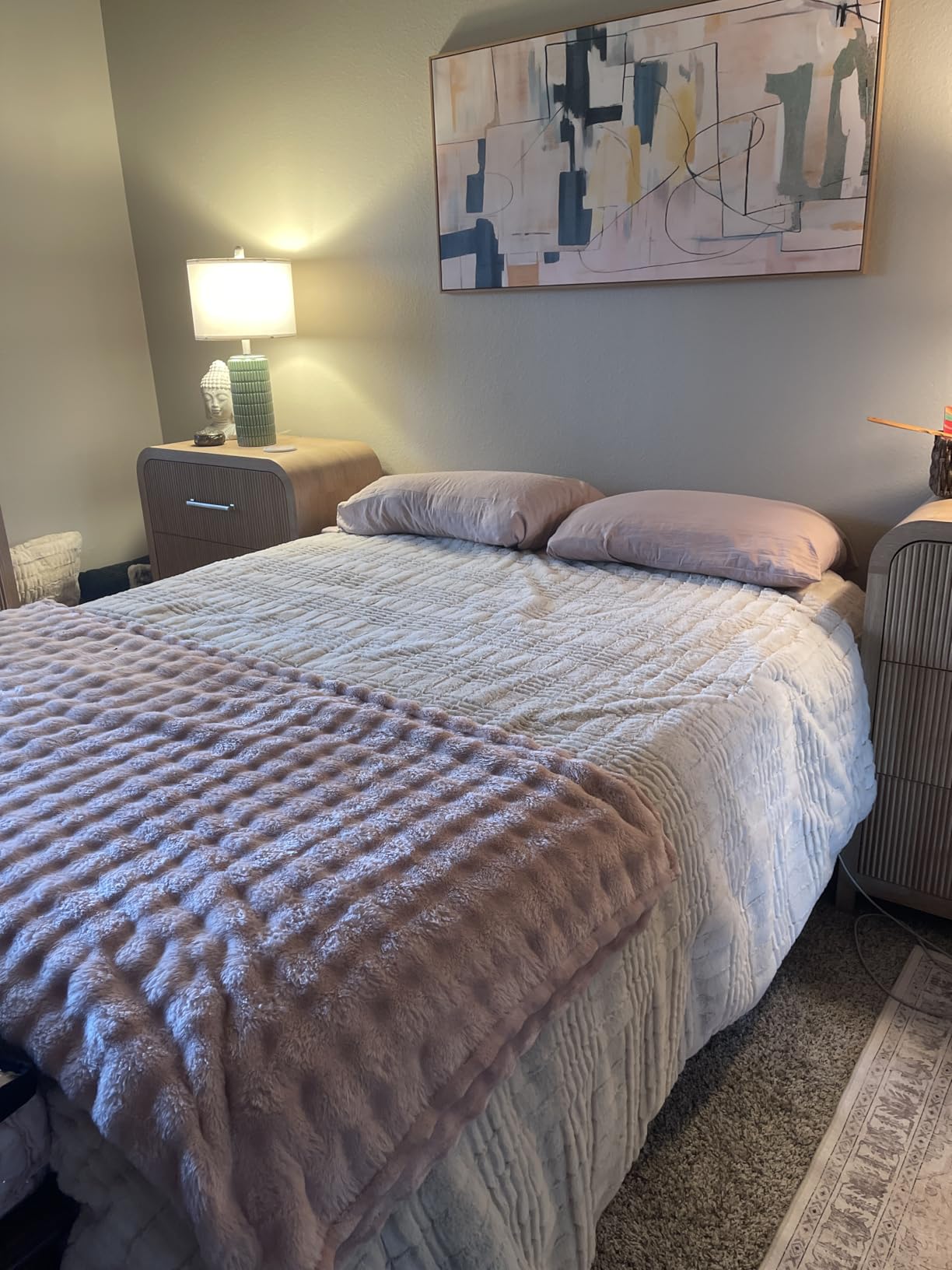 BedStory Medium Firm Queen Mattress, 14 Inch Hotel Collection Hybrid Mattresses –Targeted Lumbar & Shoulder Support for Back Pain Relief, Fiberglass-Free, CertiPUR-US Certified, 365-Night Trial - Customer Photo 1