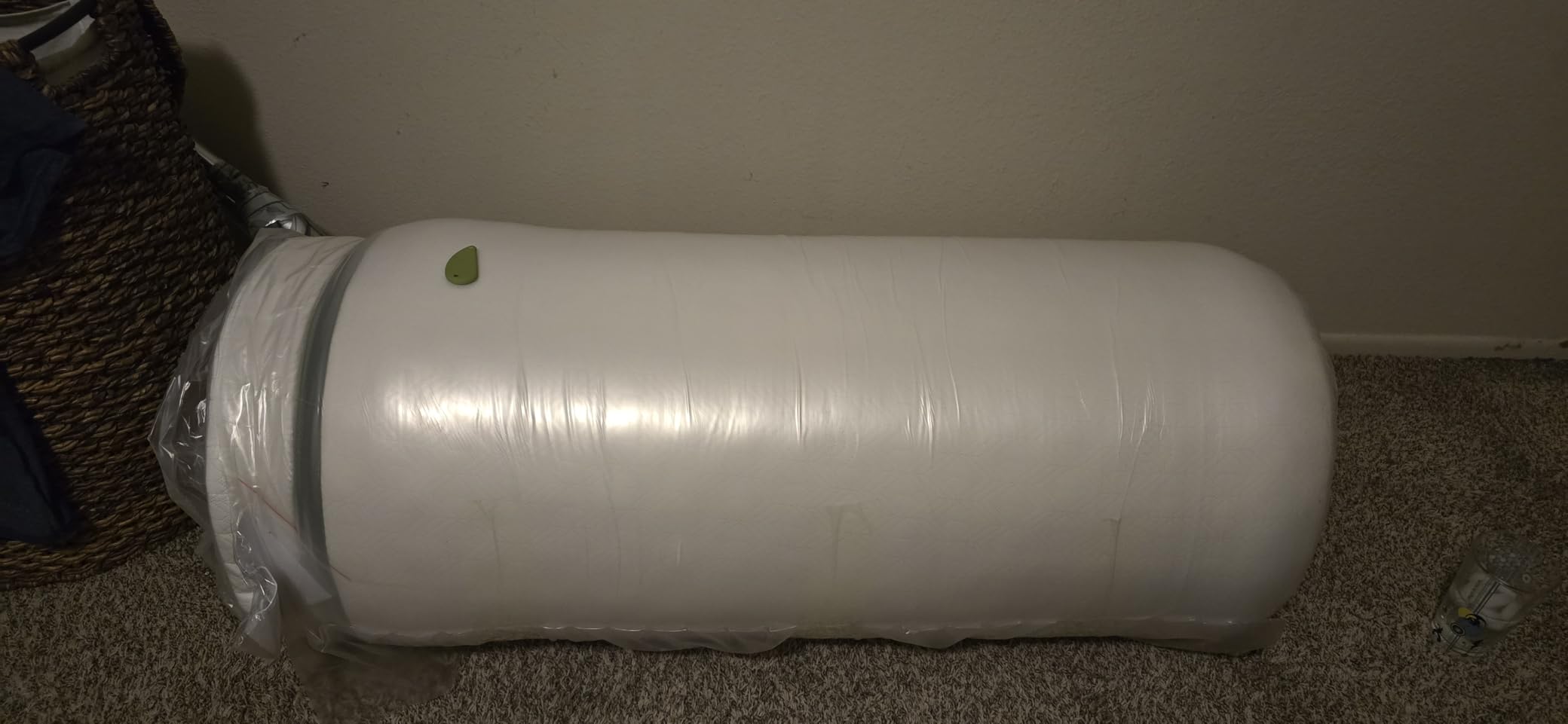 BedStory Medium Firm Queen Mattress, 14 Inch Hotel Collection Hybrid Mattresses –Targeted Lumbar & Shoulder Support for Back Pain Relief, Fiberglass-Free, CertiPUR-US Certified, 365-Night Trial - Customer Photo 2