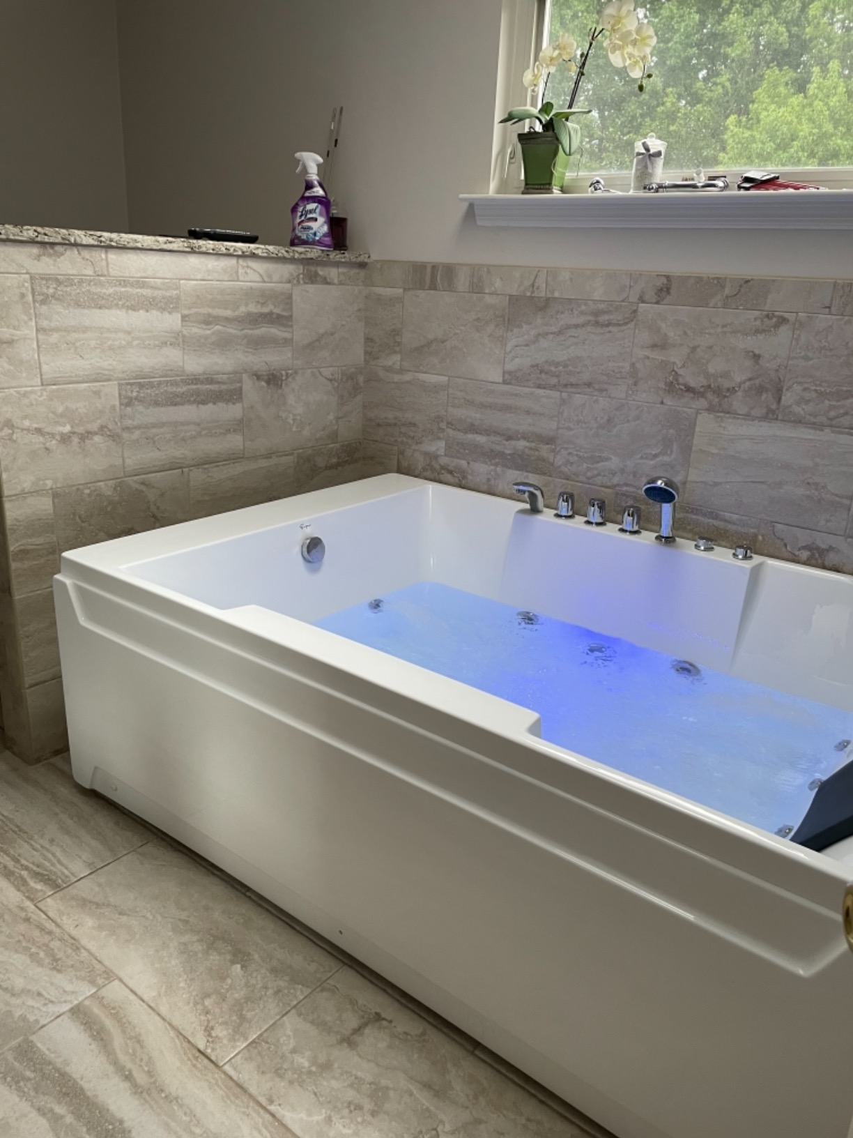Empava Whirlpool Bathtub, 67-Inch Jetted Bathtub, Hydro Massage with 9 Water Jets & 8 Air Jets with Chromotherapy, Waterfall - LED Control Panel, ETL-Certified customer photo 2