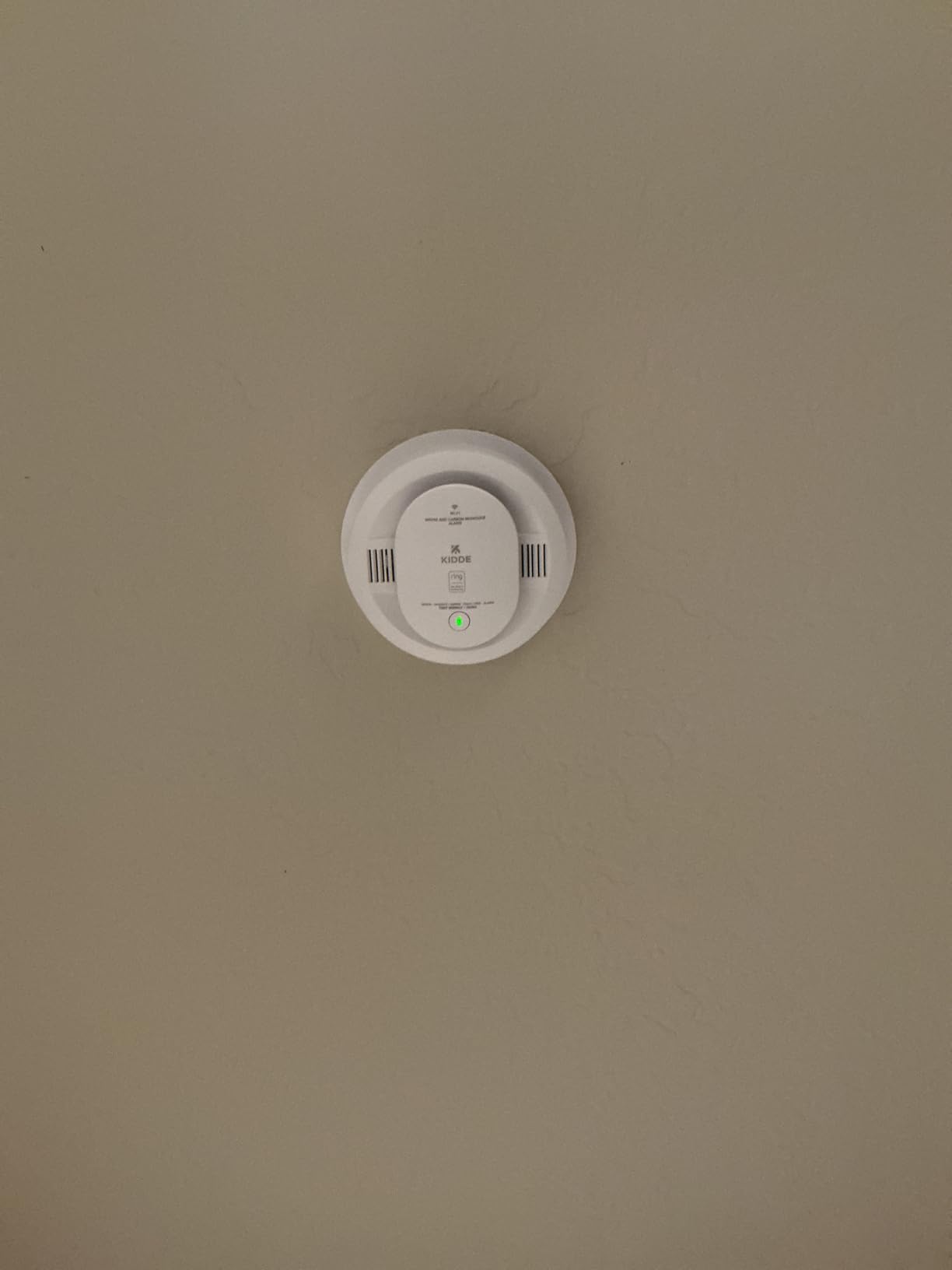 Kidde Smart Smoke and Carbon Monoxide Detector, Ring App Enabled for Real-Time Notifications, Hardwired Alarm, AA Backup Battery customer photo 1