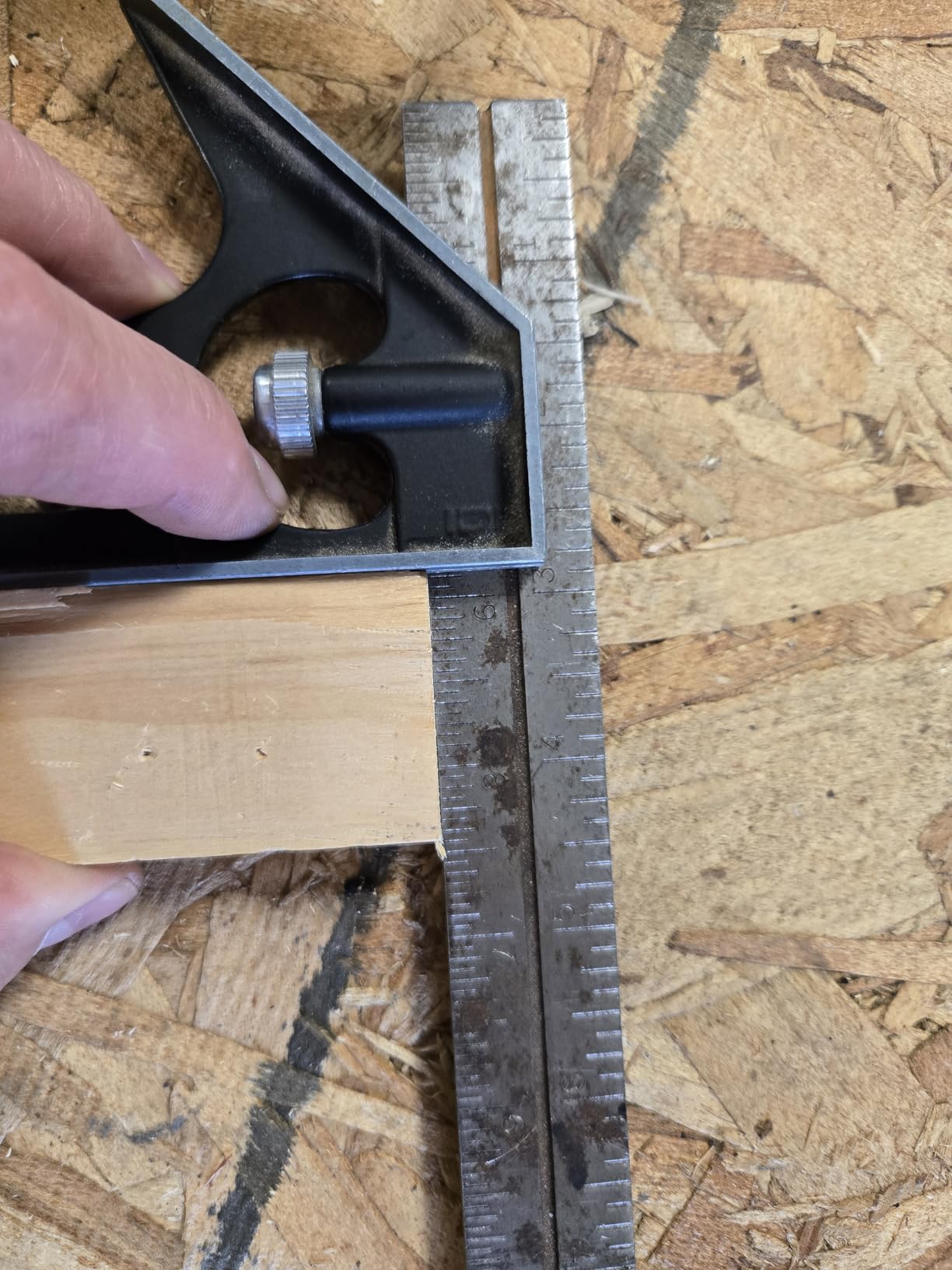 Marvtool 10-inch Compound Miter Saw, 5000RPM, 15 Amp, Single Bevel 0-45° with Extension Table, 36T Blade, Power Saw for Metal, Plastic, Wood, Laminates Customer Review Marvtool 10-inch Compound Miter Saw, 5000RPM, 15 Amp, Single Bevel 0-45° with Extension Table, 36T Blade, Power Saw for Metal, Plastic, Wood, Laminates - Customer Photo 1