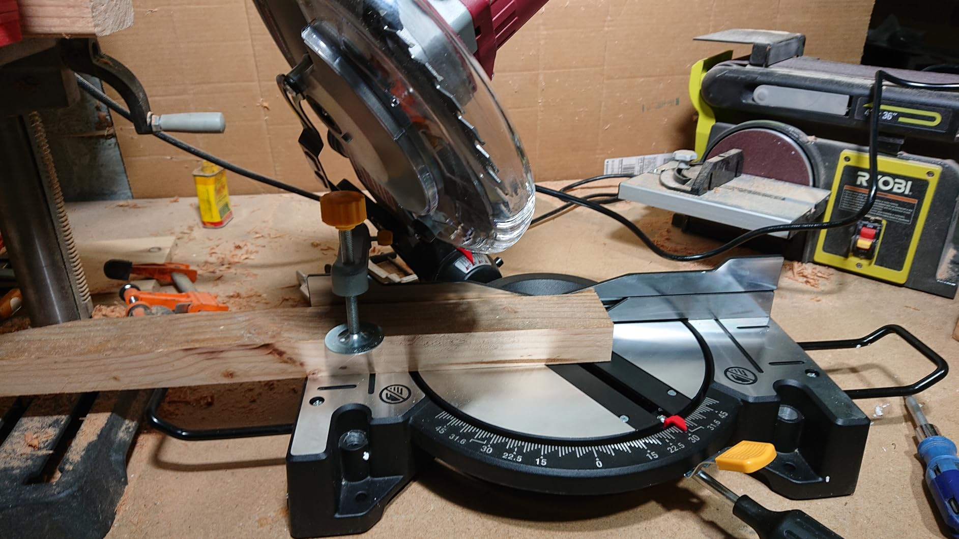 Marvtool 10-inch Compound Miter Saw, 5000RPM, 15 Amp, Single Bevel 0-45° with Extension Table, 36T Blade, Power Saw for Metal, Plastic, Wood, Laminates Customer Review Marvtool 10-inch Compound Miter Saw, 5000RPM, 15 Amp, Single Bevel 0-45° with Extension Table, 36T Blade, Power Saw for Metal, Plastic, Wood, Laminates - Customer Photo 2
