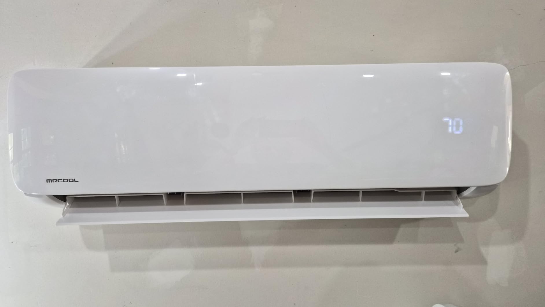 MRCOOL 12000 BTU 115V Ductless Inverter Mini Split Air Conditioner & Heat Pump System, Easy Pro Series - Wall-Mounted AC Unit w/Heating and Cooling for Home, Office & Commercial Space - Customer Photo 1