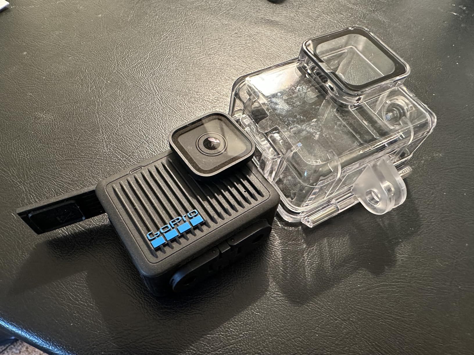 GoPro Hero Ecommerce Packaging - Compact Waterproof Action Camera with 4K Ultra HD Video, 12MP Photo, Touch Screen - Customer Photo 1