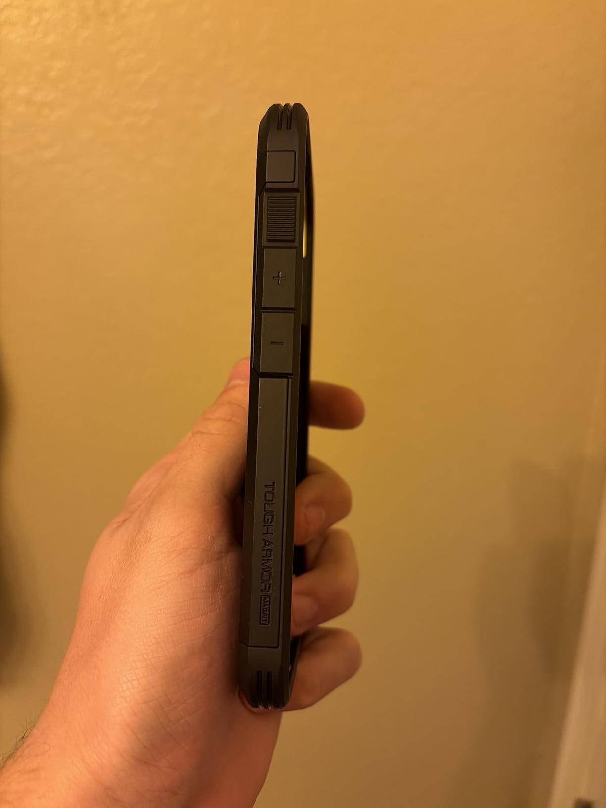 Spigen Tough Armor T MagFit for iPhone 17 - Black Rugged Case with MagSafe and Kickstand Customer Review Spigen Tough Armor T MagFit for iPhone 17 - Black Rugged Case with MagSafe and Kickstand - Customer Photo 1