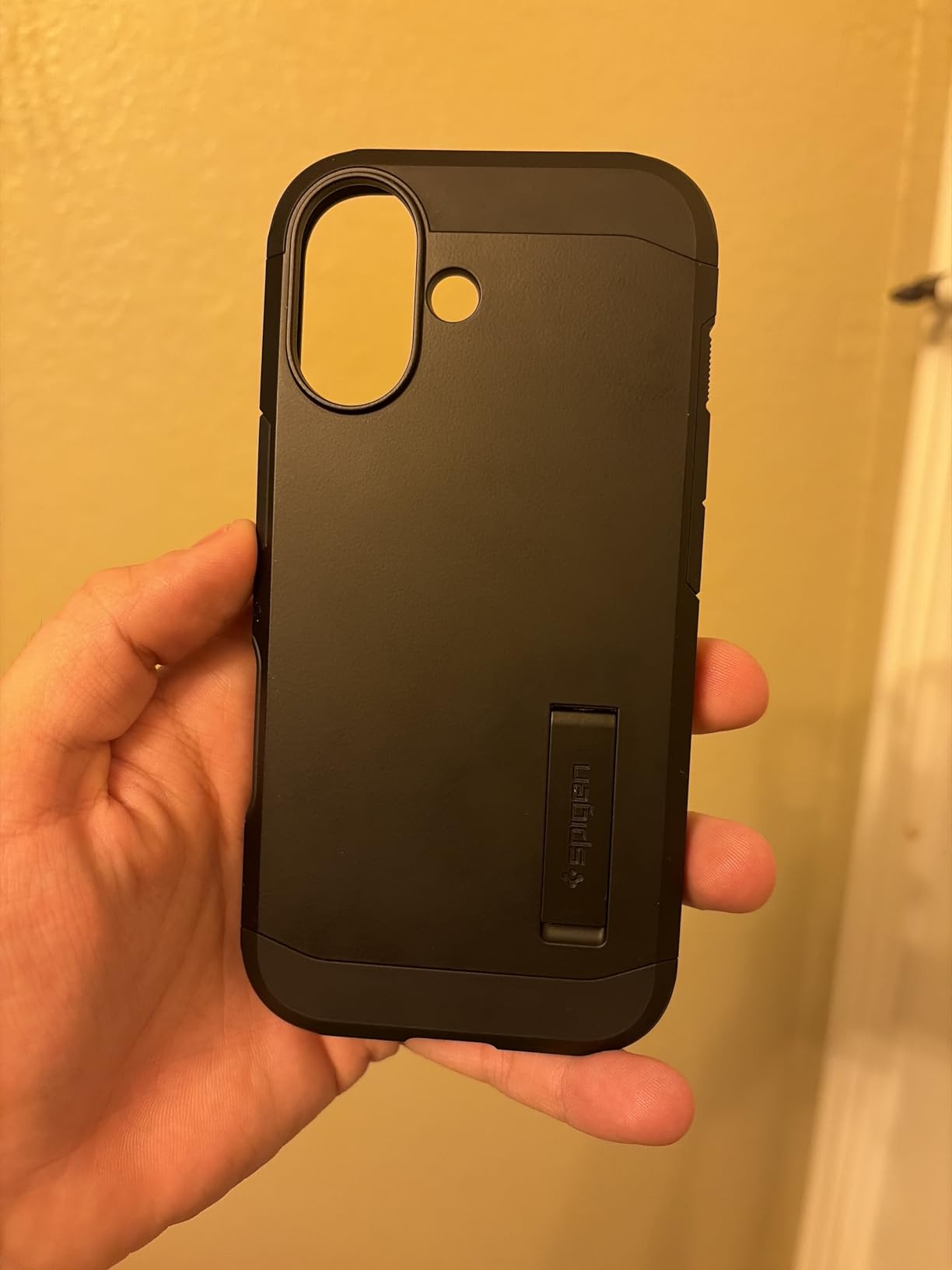 Spigen Tough Armor T MagFit for iPhone 17 - Black Rugged Case with MagSafe and Kickstand Customer Review Spigen Tough Armor T MagFit for iPhone 17 - Black Rugged Case with MagSafe and Kickstand - Customer Photo 2