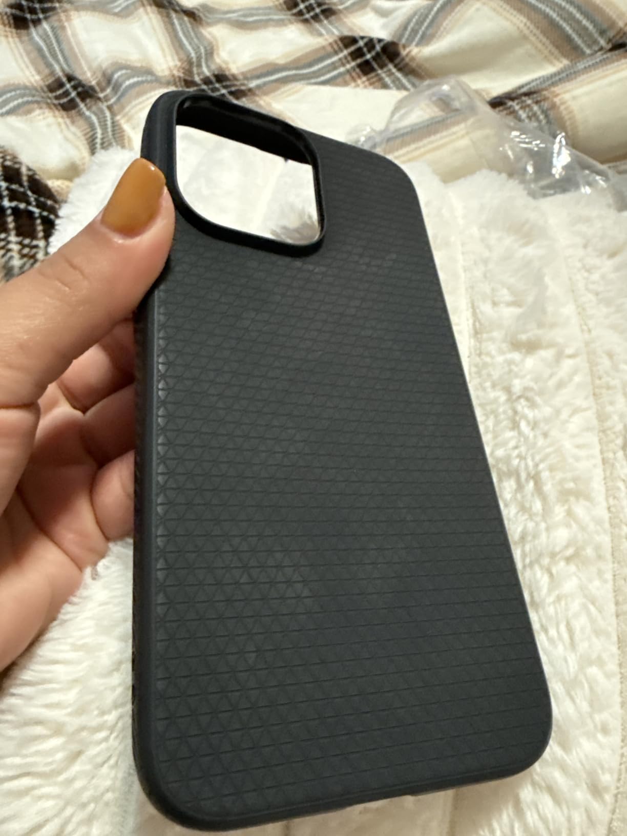 Spigen Liquid Air for iPhone 17 - Matte Black Military-Grade Protection Case Customer Review Spigen Liquid Air for iPhone 17 - Matte Black Military-Grade Protection Case - Customer Photo 2