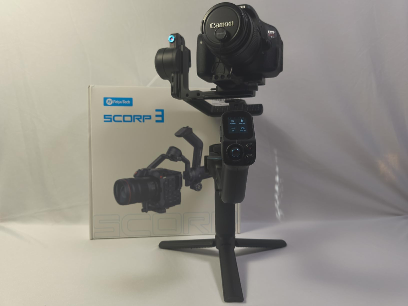 FeiyuTech SCORP 3 Gimbal Stabilizer, 3-Axis Camera Stabilizer for DSLR & Mirrorless, 7.72lb Payload, AI Tracking & Light, Detachable Handle for Low-Angle, Native Vertical Customer Review FeiyuTech SCORP 3 Gimbal Stabilizer, 3-Axis Camera Stabilizer for DSLR & Mirrorless, 7.72lb Payload, AI Tracking & Light, Detachable Handle for Low-Angle, Native Vertical - Customer Photo 2