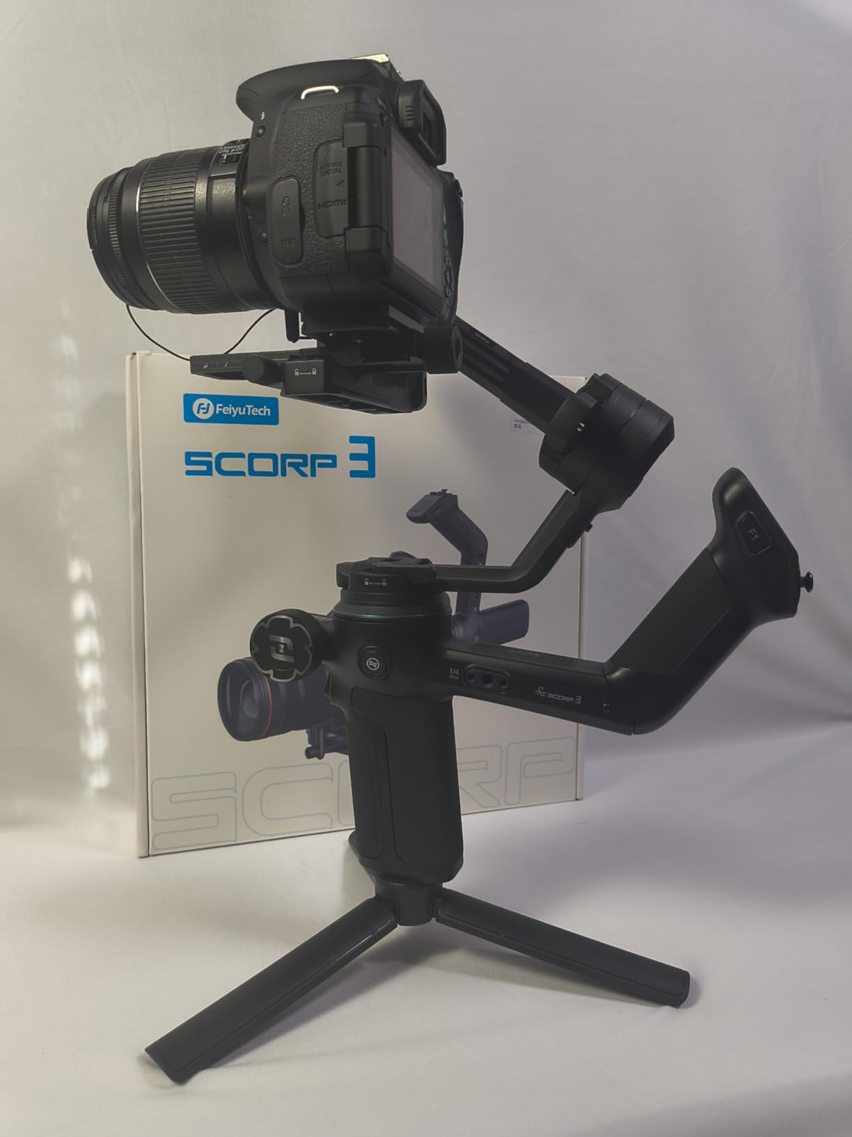 FeiyuTech SCORP 3 Gimbal Stabilizer, 3-Axis Camera Stabilizer for DSLR & Mirrorless, 7.72lb Payload, AI Tracking & Light, Detachable Handle for Low-Angle, Native Vertical for Sony A7SIII, Canon, Nikon Customer Review FeiyuTech SCORP 3 Gimbal Stabilizer, 3-Axis Camera Stabilizer for DSLR & Mirrorless, 7.72lb Payload, AI Tracking & Light, Detachable Handle for Low-Angle, Native Vertical for Sony A7SIII, Canon, Nikon - Customer Photo 5