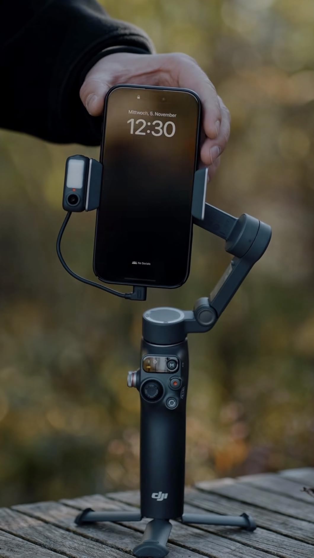 Osmo Mobile 8 Gimbal Stabilizer for Phone, Native Tracking with Audio & Lighting, 360° Pan Rotation, Built-in Extension Rod & Tripod, 10h Battery, Extension Rod, Robust 3-Axis Stabilization Customer Review Osmo Mobile 8 Gimbal Stabilizer for Phone, Native Tracking with Audio & Lighting, 360° Pan Rotation, Built-in Extension Rod & Tripod, 10h Battery, Extension Rod, Robust 3-Axis Stabilization - Customer Photo 2