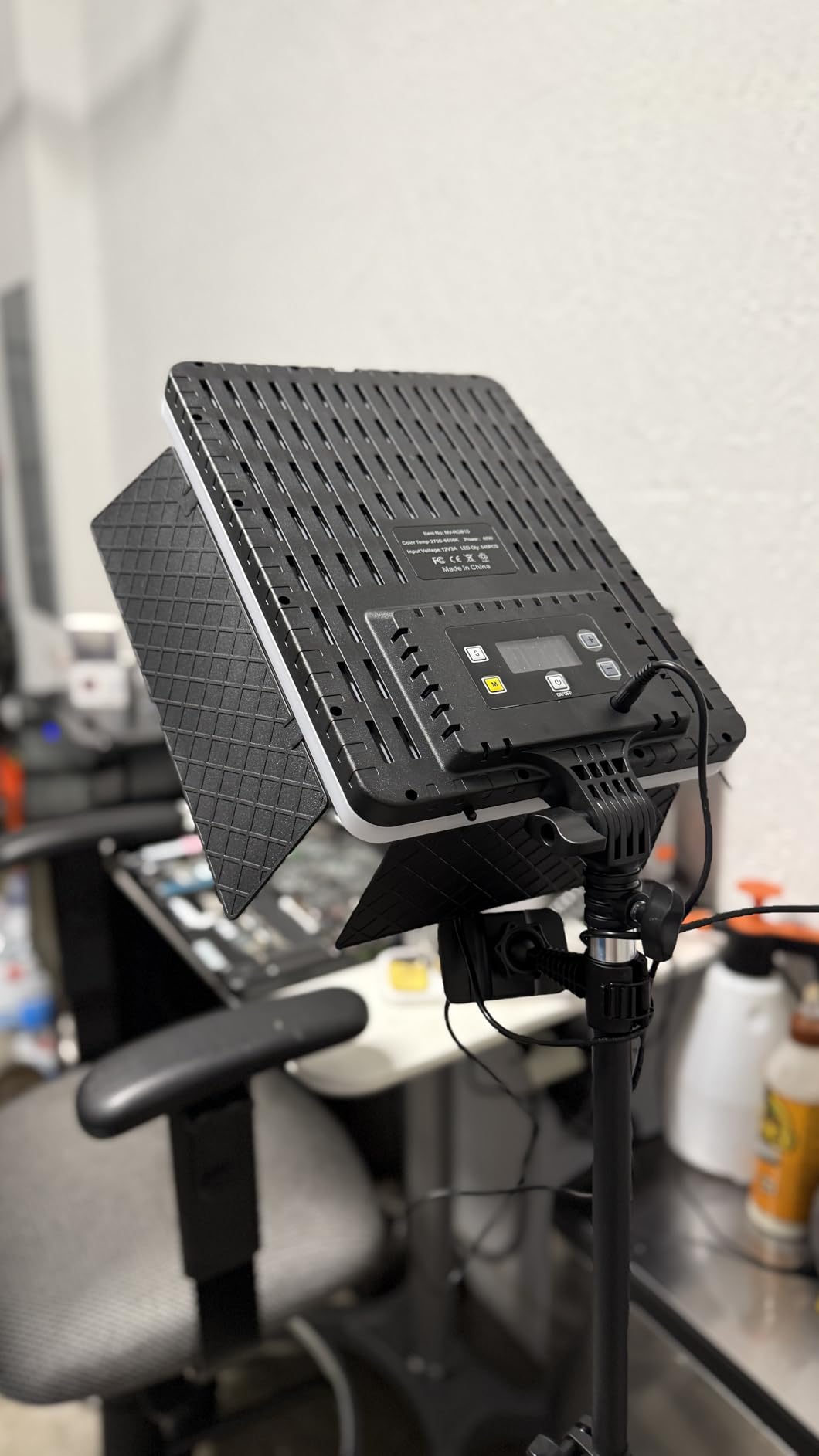 NiceVeedi 40W RGB Photography Lighting with 20 Effects, 360° Full Color/2700-6500K Studio Lights with Remote & Display, Lighting for Video Recording/Photography/Streaming/YouTube/TikTok/Content Creat Customer Review NiceVeedi 40W RGB Photography Lighting with 20 Effects, 360° Full Color/2700-6500K Studio Lights with Remote & Display, Lighting for Video Recording/Photography/Streaming/YouTube/TikTok/Content Creat - Customer Photo 2