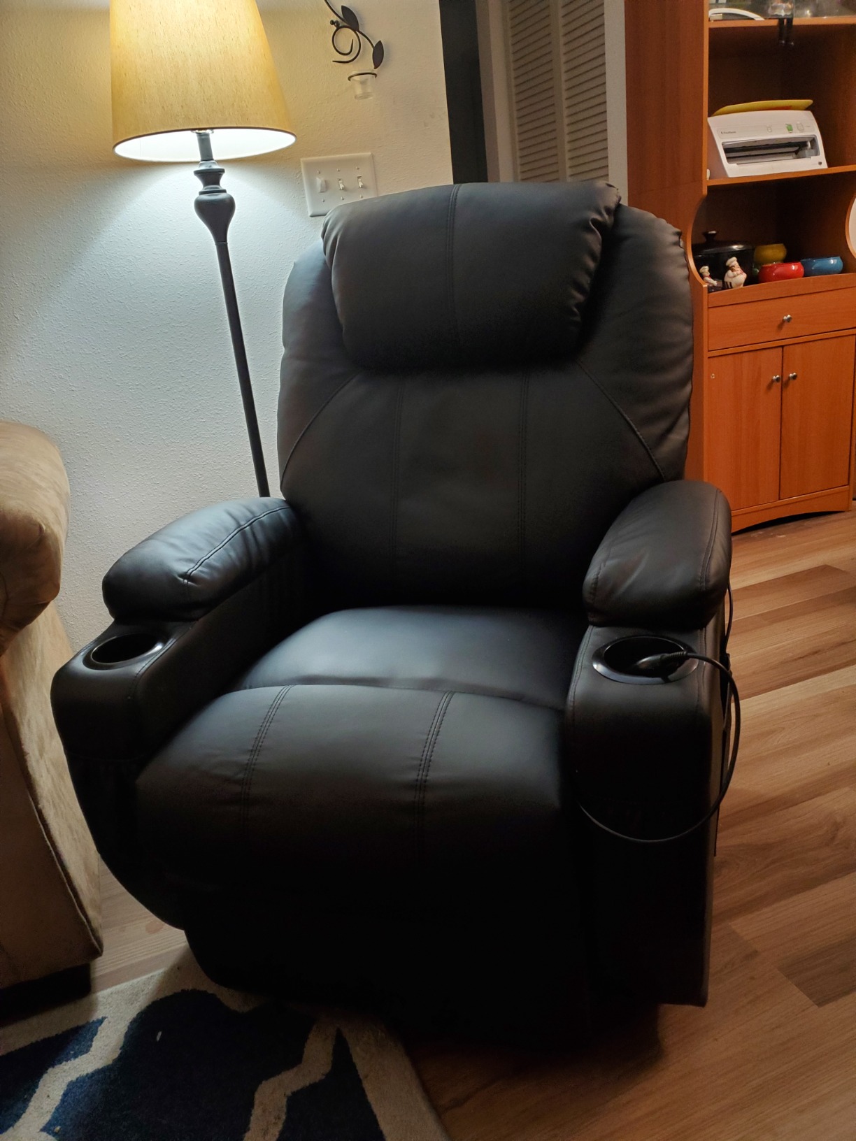Flamaker Power Lift Chair Massage Recliner Chairs for Elderly - Ergonomic Design with Cup Holders & Side Pockets, Remote Control (Gray) Customer Review Flamaker Power Lift Chair Massage Recliner Chairs for Elderly - Ergonomic Design with Cup Holders & Side Pockets, Remote Control (Gray) - Customer Photo 1