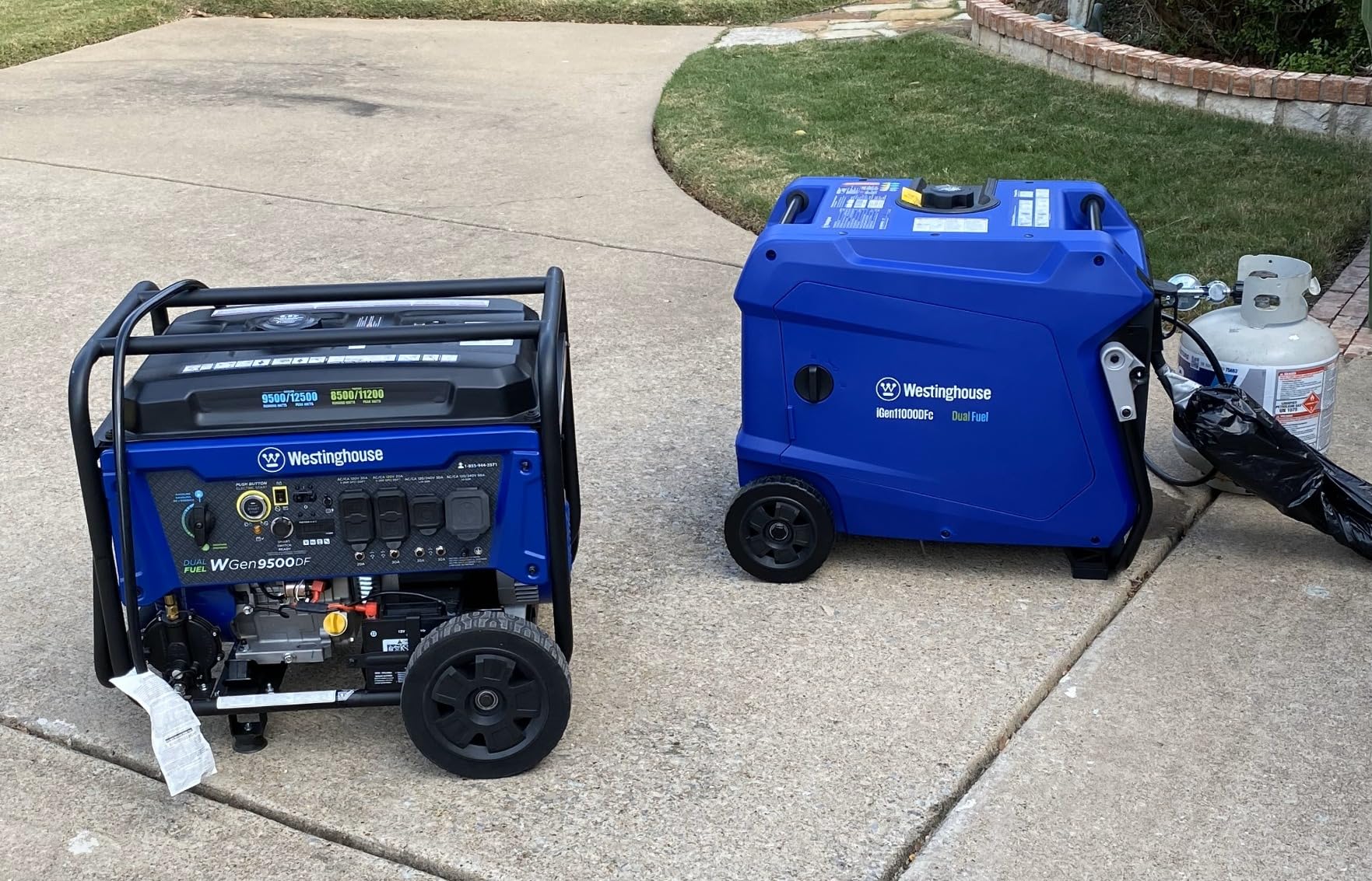 Westinghouse 8200 Peak Watt Tri-Fuel Portable Inverter Generator, Remote Electric Start, Transfer Switch Ready, Gas, Propane, Natural Gas, Low THD, Safe for Electronics, Parallel Capable, CO Sensor - Customer Photo 1
