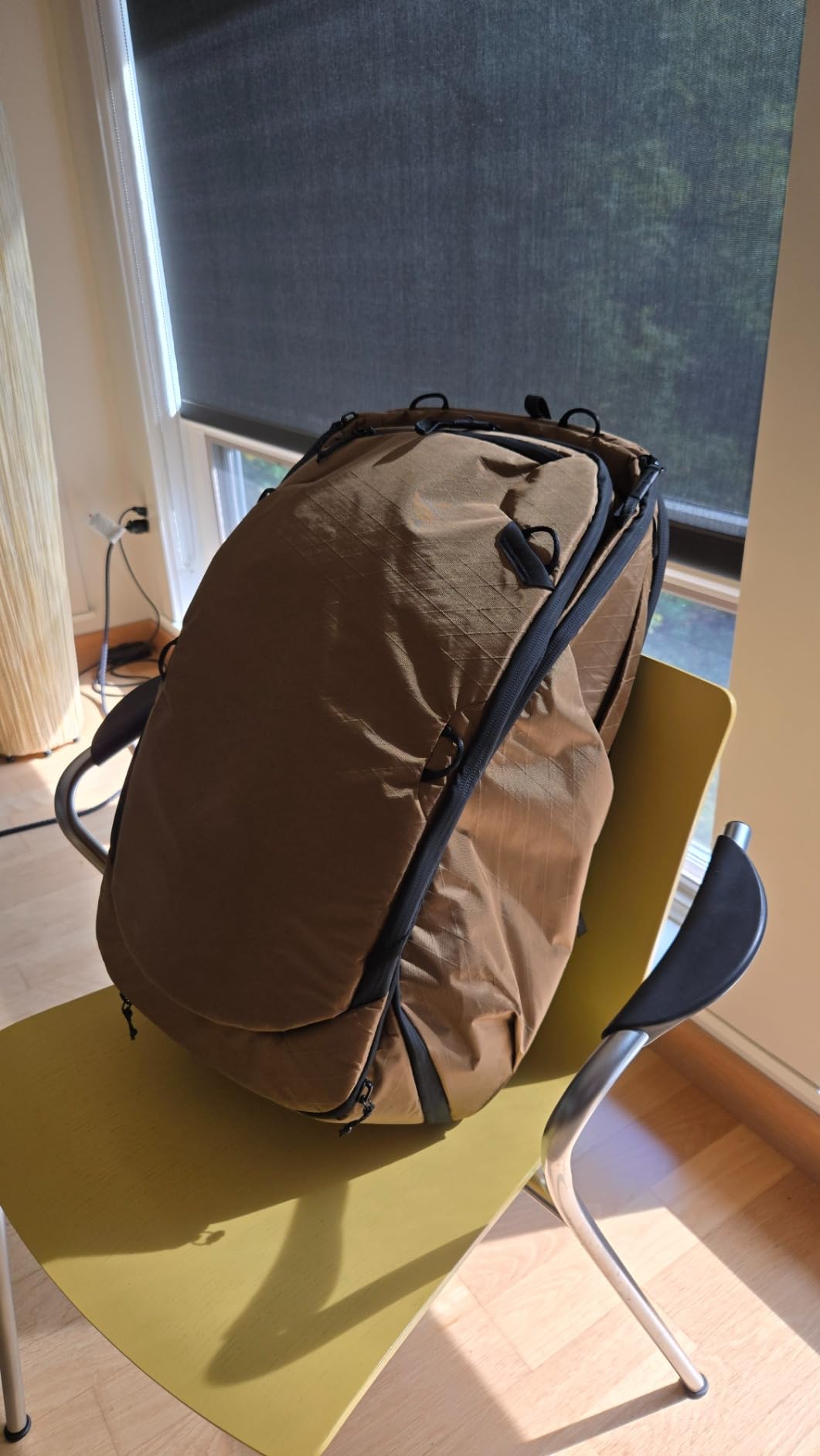 Peak Design Travel Backpack 30L, Eclipse, Expandable 27-33L Design, Rear and Top Access, Weatherproof Shell, Laptop Sleeve, Ideal for Travel or Everyday Carry, Versatile Backpack for Men and Women Customer Review Peak Design Travel Backpack 30L, Eclipse, Expandable 27-33L Design, Rear and Top Access, Weatherproof Shell, Laptop Sleeve, Ideal for Travel or Everyday Carry, Versatile Backpack for Men and Women - Customer Photo 2