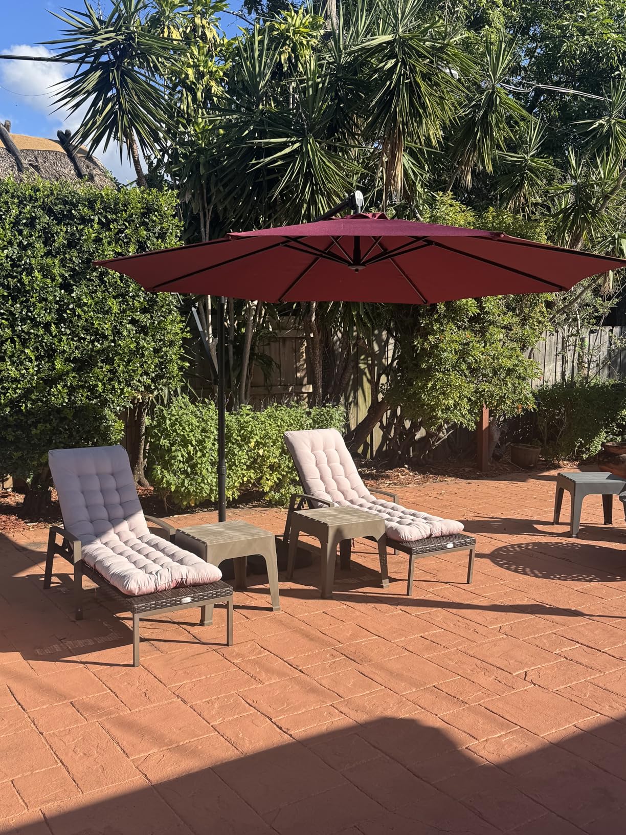 ABCCANOPY 10FT Cantilever Umbrella Offset Hanging Patio Umbrella with Base Stand Rotate and Tilt,Suitable for Garden, Lawn, Backyard(Khaki) Customer Review ABCCANOPY 10FT Cantilever Umbrella Offset Hanging Patio Umbrella with Base Stand Rotate and Tilt,Suitable for Garden, Lawn, Backyard(Khaki) - Customer Photo 1