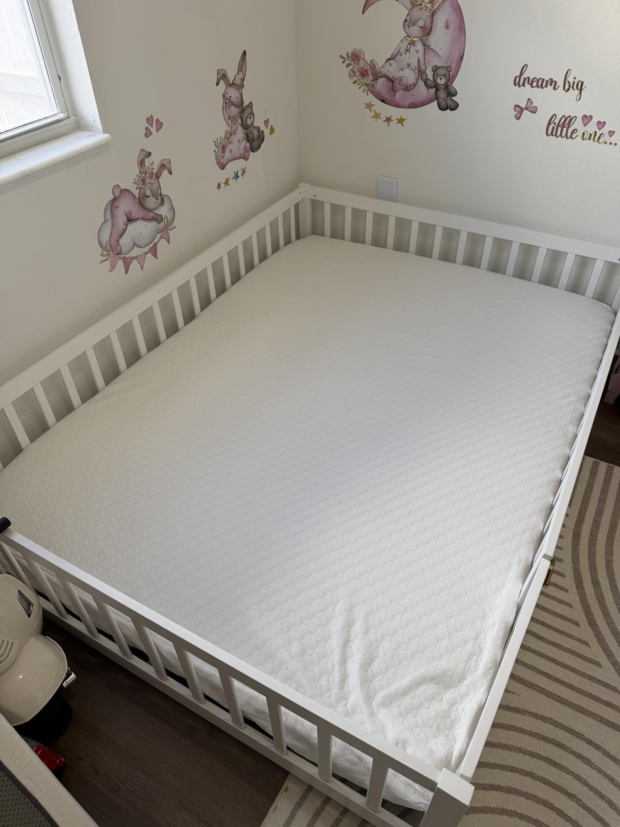 Novilla 8 Inch Twin XL Memory Foam Mattress in a Box for Kids & Adults, Contour Support & Pressure Relief, White, CertiPUR-US Certified Customer Review Novilla 8 Inch Twin XL Memory Foam Mattress in a Box for Kids & Adults, Contour Support & Pressure Relief, White, CertiPUR-US Certified - Customer Photo 2