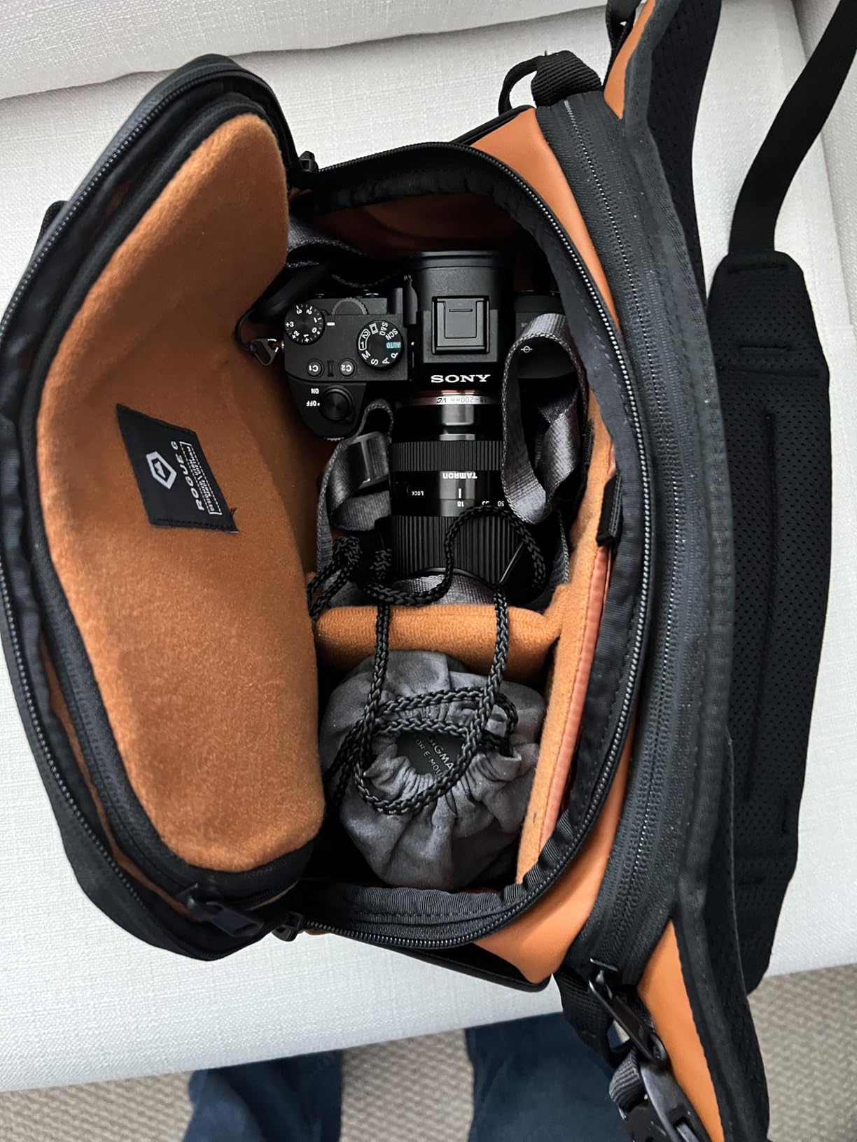WANDRD All New ROGUE Sling V2: Weather-Resistant Everyday Carry Bag with Lightning Fast Access, Customizable Interior, Laptop Sleeve & Tripod Pocket – Minimalist Crossbody for Travel, EDC & Creators Customer Review WANDRD All New ROGUE Sling V2: Weather-Resistant Everyday Carry Bag with Lightning Fast Access, Customizable Interior, Laptop Sleeve & Tripod Pocket – Minimalist Crossbody for Travel, EDC & Creators - Customer Photo 1