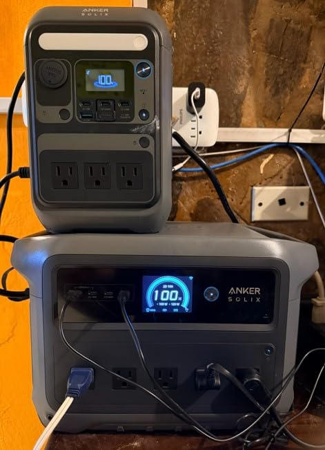 Anker SOLIX C1000 Gen 2 Portable Power Station, 2,000W (Peak 3,000W) Solar Generator, Full Charge in 49 Min, 1,024Wh LiFePO4 Battery for Home Backup, Power Outages, and Camping - Customer Photo 1