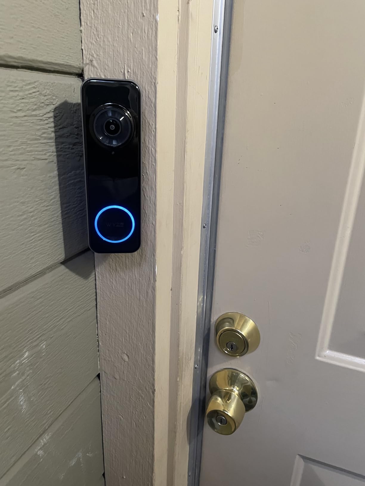 Wyze Battery Video Doorbell Wireless Camera, 1536x1536 HD+ with Color Night Vision, 2-Way Audio, 1:1 Head-to-Toe View, Person/Vehicle/Package Monitor, Wire-Free/Wired Option, 1 Minute Easy Setup customer photo 1
