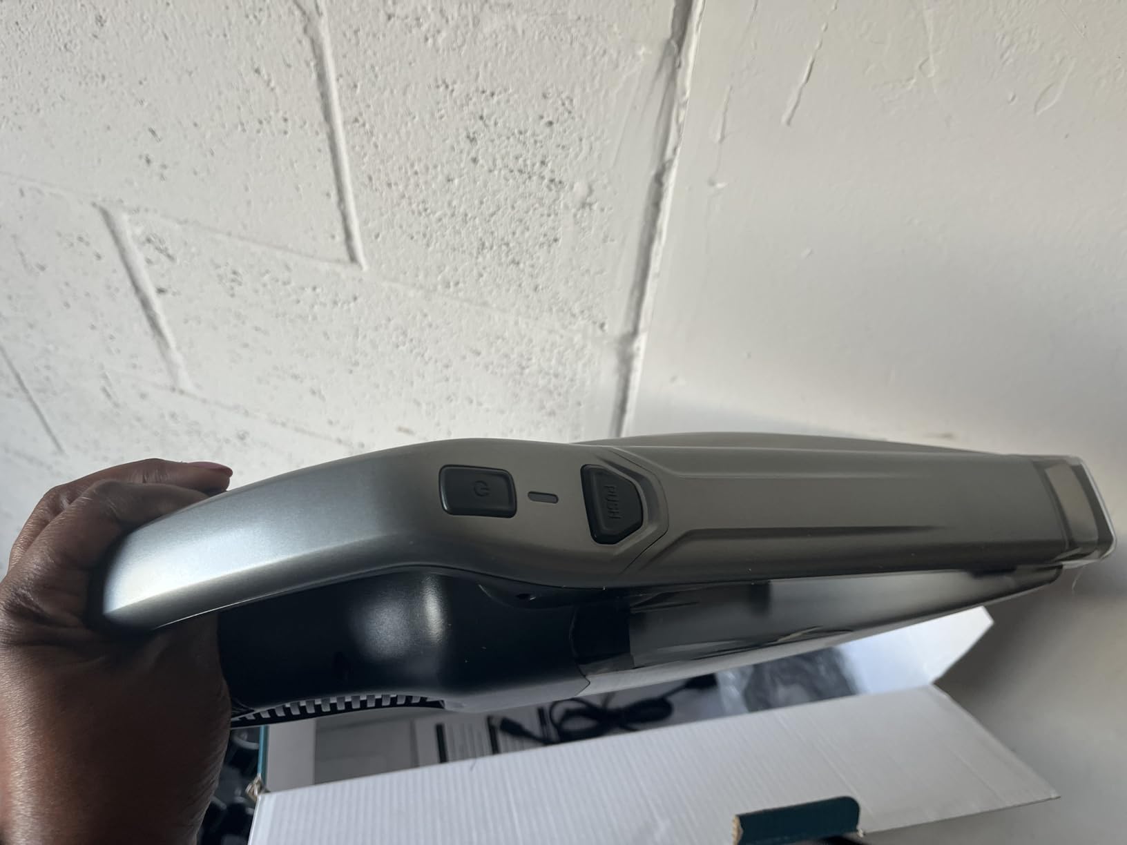 SAKOLD Car Vacuum Handheld Vacuum Cordless with Powerful Suction, Type-C Charge, 2 Suction Modes, 6-in-1 Portable Mini Vacuum for Home, Car, Office Desk, Keyboards - Customer Photo 2