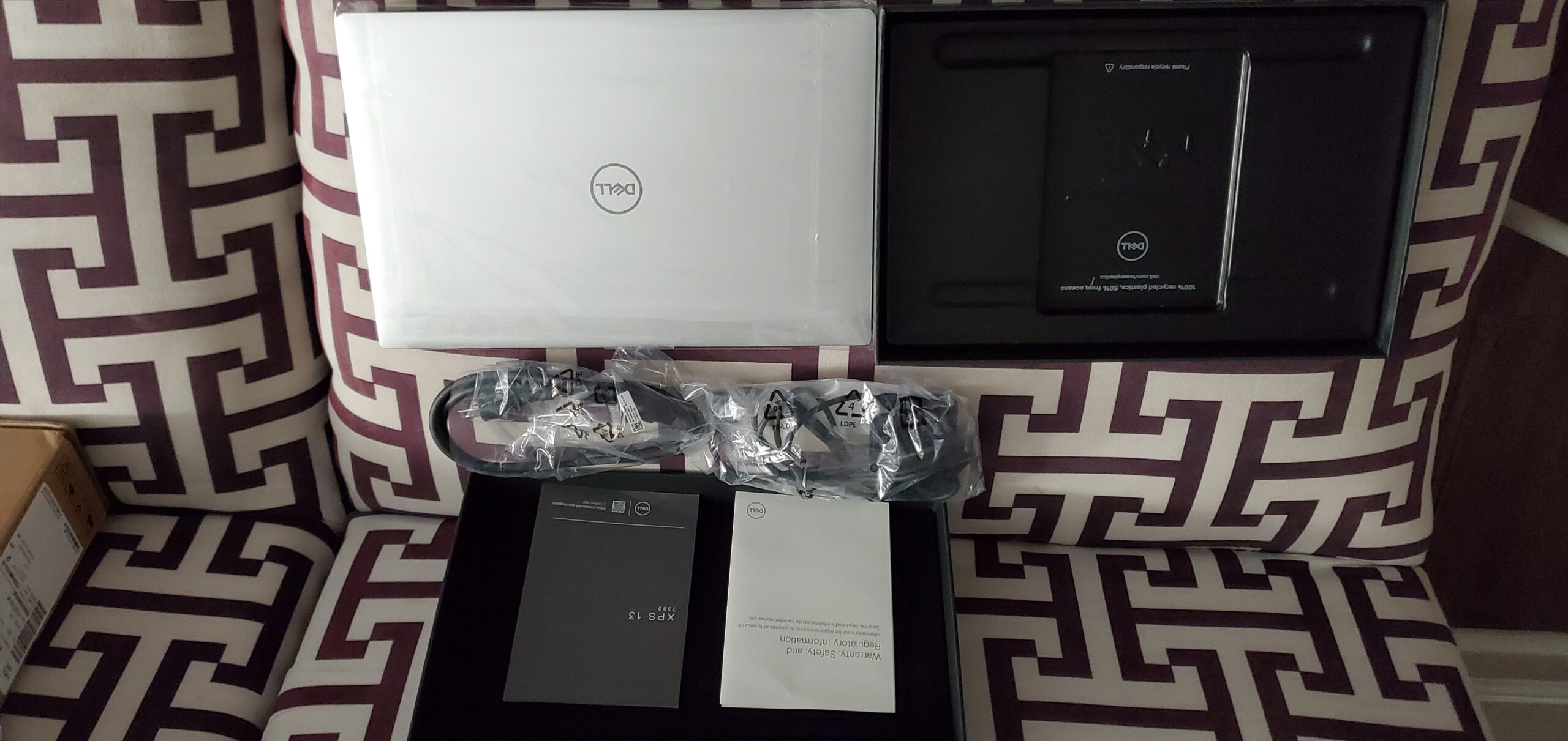 NewDell XPS 16 9640 Business Laptop, 16 NewDell XPS 16 9640 Business Laptop, 16