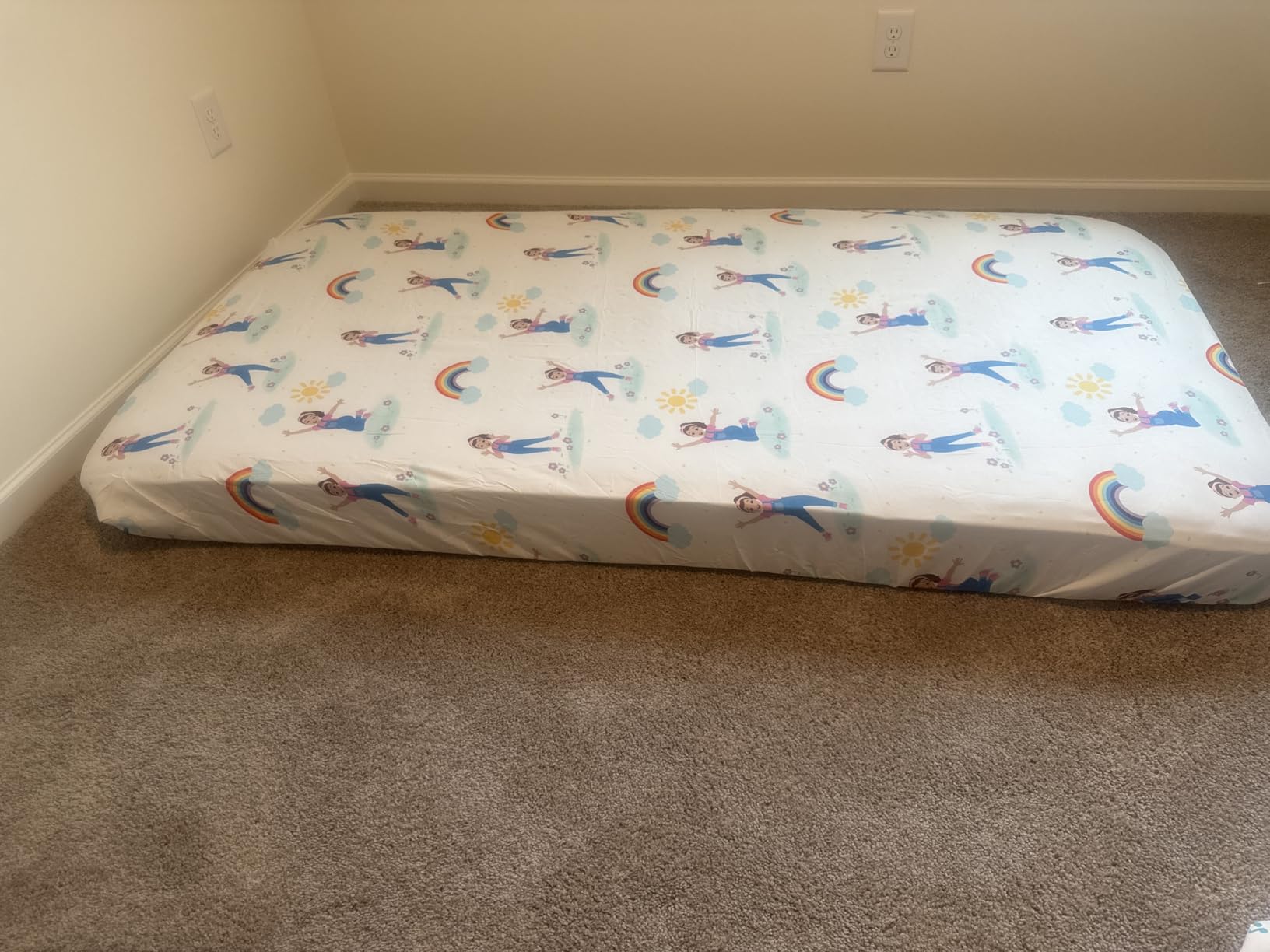 Avenco TwinXL Mattress, 8 Inch TwinXL Size Mattress in a Box, Medium Firm Hybrid Mattresses with Smarts Coil and Gel Memory Foam for Cool Night Sleep & Pressure Relief, CertiPUR-US Certified Customer Review Avenco TwinXL Mattress, 8 Inch TwinXL Size Mattress in a Box, Medium Firm Hybrid Mattresses with Smarts Coil and Gel Memory Foam for Cool Night Sleep & Pressure Relief, CertiPUR-US Certified - Customer Photo 4