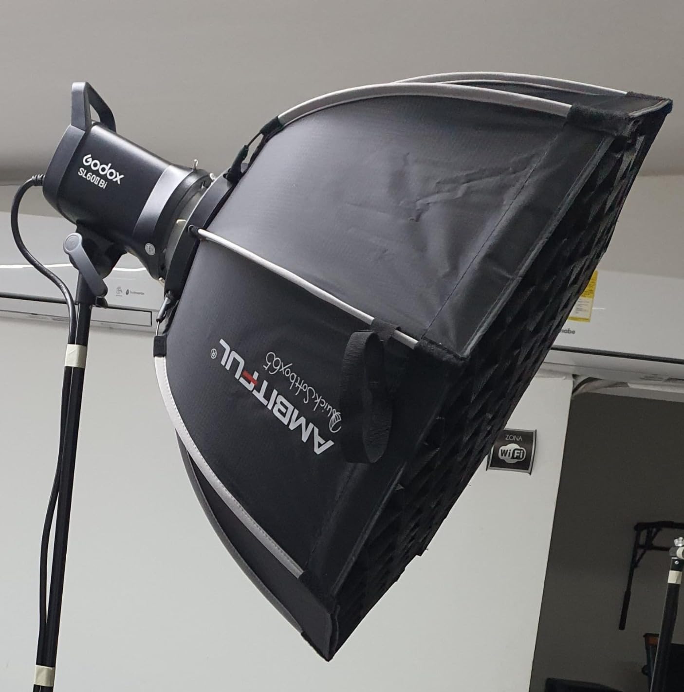 Ambitful 23.6''/60cm Quick Release Parabolic Softbox, Hexadecagon Bowens Mount Softbox with 2 Diffusers & Honeycomb Grid, Carrying Bag, Compatible with Studio Speedlite Flash and Monolight - Customer Photo 4