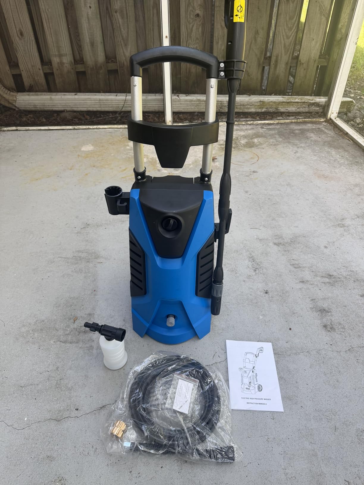 4200PSI Gas Pressure Washer, 2.8GPM Commercial Power Washer Gas Powered, 212cc 7.0 HP Engine, Includes 0.7L Soap Tank,5 QC Nozzles,25' Hose,Car Wash Machine/Car/Driveway, EPA/CARB/ETLCompliant (Black) - Customer Photo 1