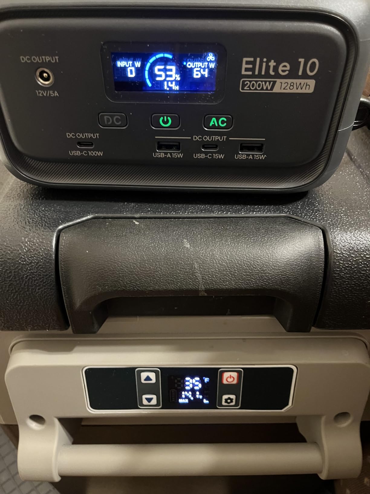 BLUETTI Elite 10 Mini Portable Power Station, 128Wh LiFePO4 Battery with 200W AC Outlet, 10ms UPS Backup, Fast Recharge Solar Generator for Camping, Travel & Outage Emergency Backup (Meadow Green) Customer Review BLUETTI Elite 10 Mini Portable Power Station, 128Wh LiFePO4 Battery with 200W AC Outlet, 10ms UPS Backup, Fast Recharge Solar Generator for Camping, Travel & Outage Emergency Backup (Meadow Green) - Customer Photo 2