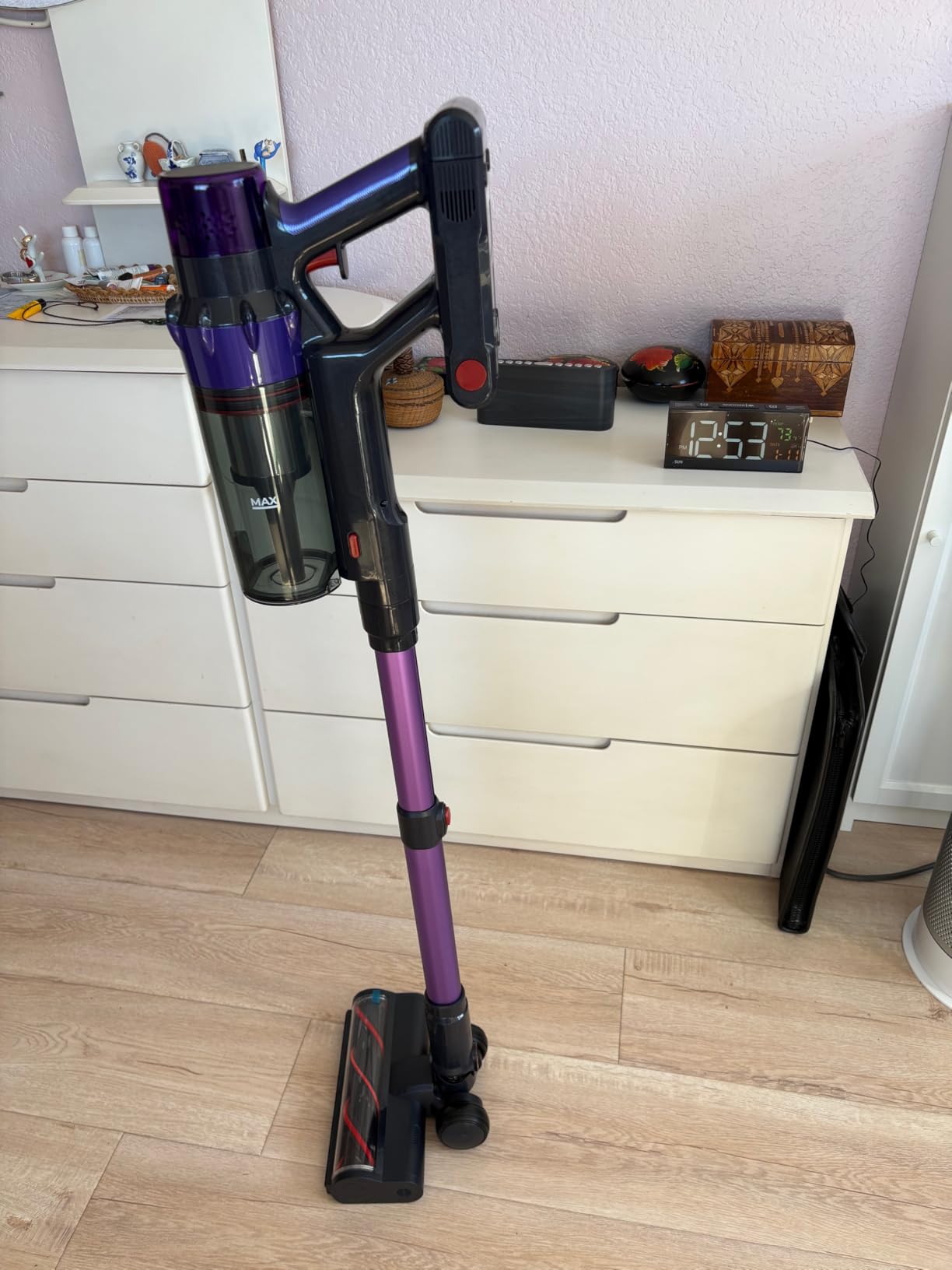 SMOTURE Cordless Vacuum Cleaner, 600W 50KPA 65Mins Vacuum Cleaners for Home, Cordless Stick Vacuum with LED Touch Screen, Anti-Tangle Wireless Vacuum, Handheld Vacuum for Pet Hair/Carpet/Floor Customer Review SMOTURE Cordless Vacuum Cleaner, 600W 50KPA 65Mins Vacuum Cleaners for Home, Cordless Stick Vacuum with LED Touch Screen, Anti-Tangle Wireless Vacuum, Handheld Vacuum for Pet Hair/Carpet/Floor - Customer Photo 1