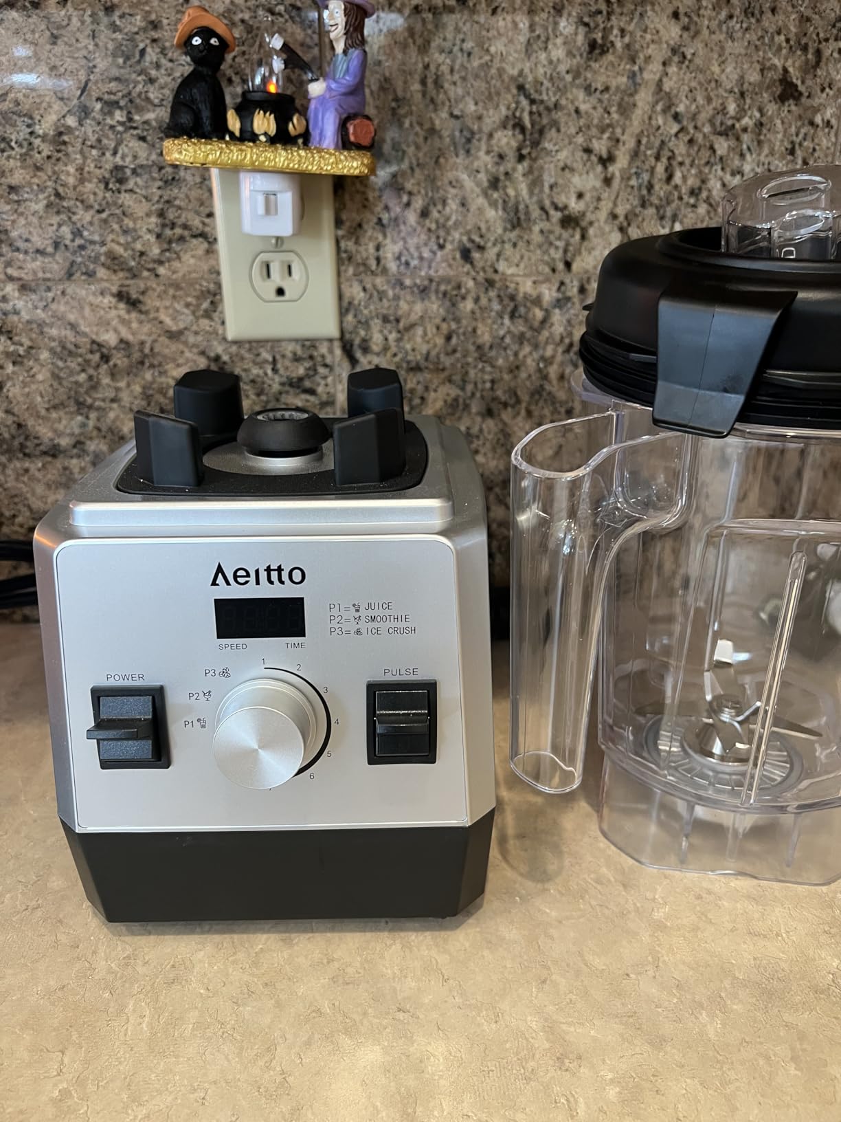 Aeitto Blenders for Kitchen with 68Oz. Jar, 1800W Max Power Smoothie Blender, 3 Preset Programs & 7 Speeds, Professional Countertop Blender for Smoothies, Ice Crush, Frozen Drinks, Silver Customer Review Aeitto Blenders for Kitchen with 68Oz. Jar, 1800W Max Power Smoothie Blender, 3 Preset Programs & 7 Speeds, Professional Countertop Blender for Smoothies, Ice Crush, Frozen Drinks, Silver - Customer Photo 1