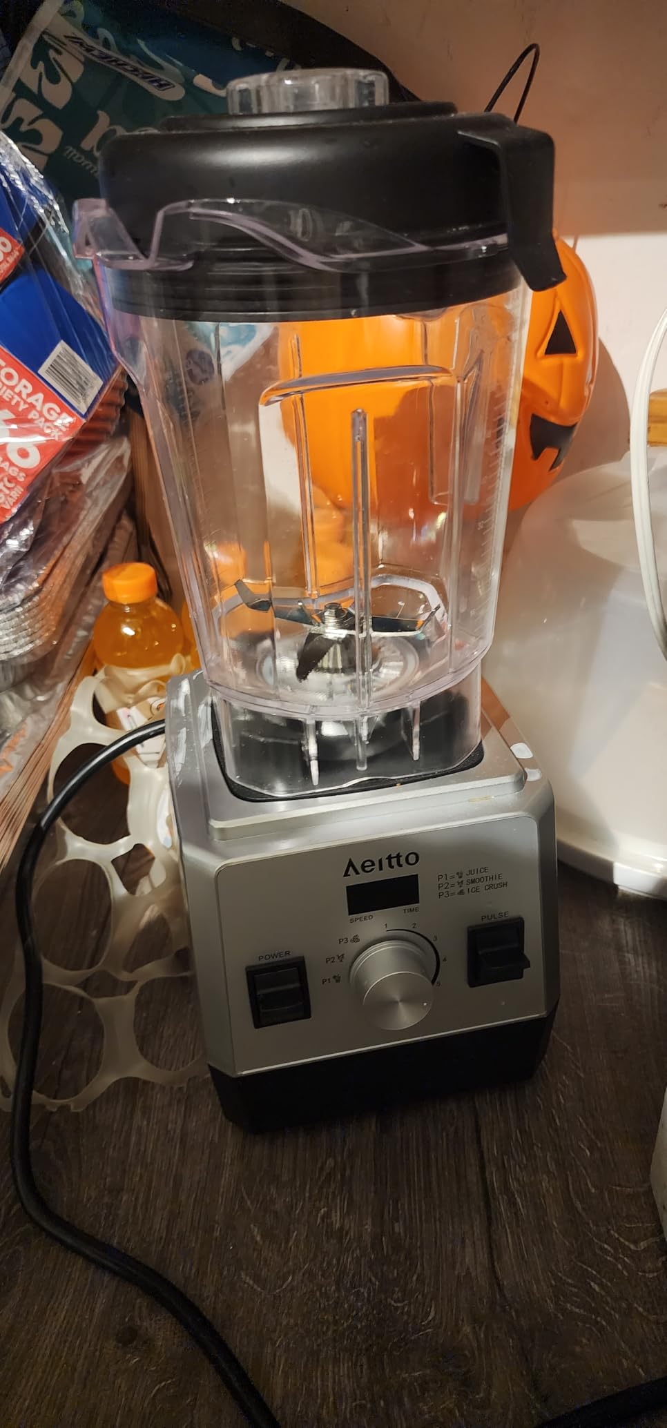 Aeitto Blenders for Kitchen with 68Oz. Jar, 1800W Max Power Smoothie Blender, 3 Preset Programs & 7 Speeds, Professional Countertop Blender for Smoothies, Ice Crush, Frozen Drinks, Silver Customer Review Aeitto Blenders for Kitchen with 68Oz. Jar, 1800W Max Power Smoothie Blender, 3 Preset Programs & 7 Speeds, Professional Countertop Blender for Smoothies, Ice Crush, Frozen Drinks, Silver - Customer Photo 2