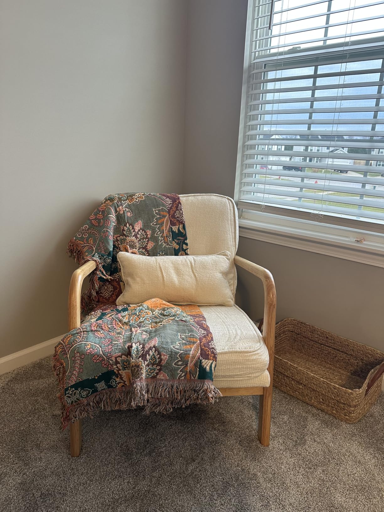MALOL Mid-Century Accent Chair with Solid Wood Frame, Reading Relaxing Armchair Lumbar Pillow& Soft Cushion, Leisure Chair for Living Room, Bedroom, Waiting Room-Beige Customer Review MALOL Mid-Century Accent Chair with Solid Wood Frame, Reading Relaxing Armchair Lumbar Pillow& Soft Cushion, Leisure Chair for Living Room, Bedroom, Waiting Room-Beige - Customer Photo 2