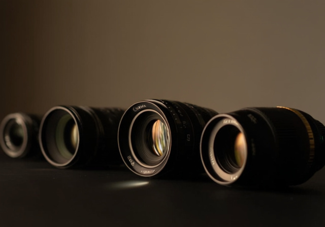 Best Fast Aperture Lenses [cy]: 12 Models Tested for Low Light - rosenberryrooms