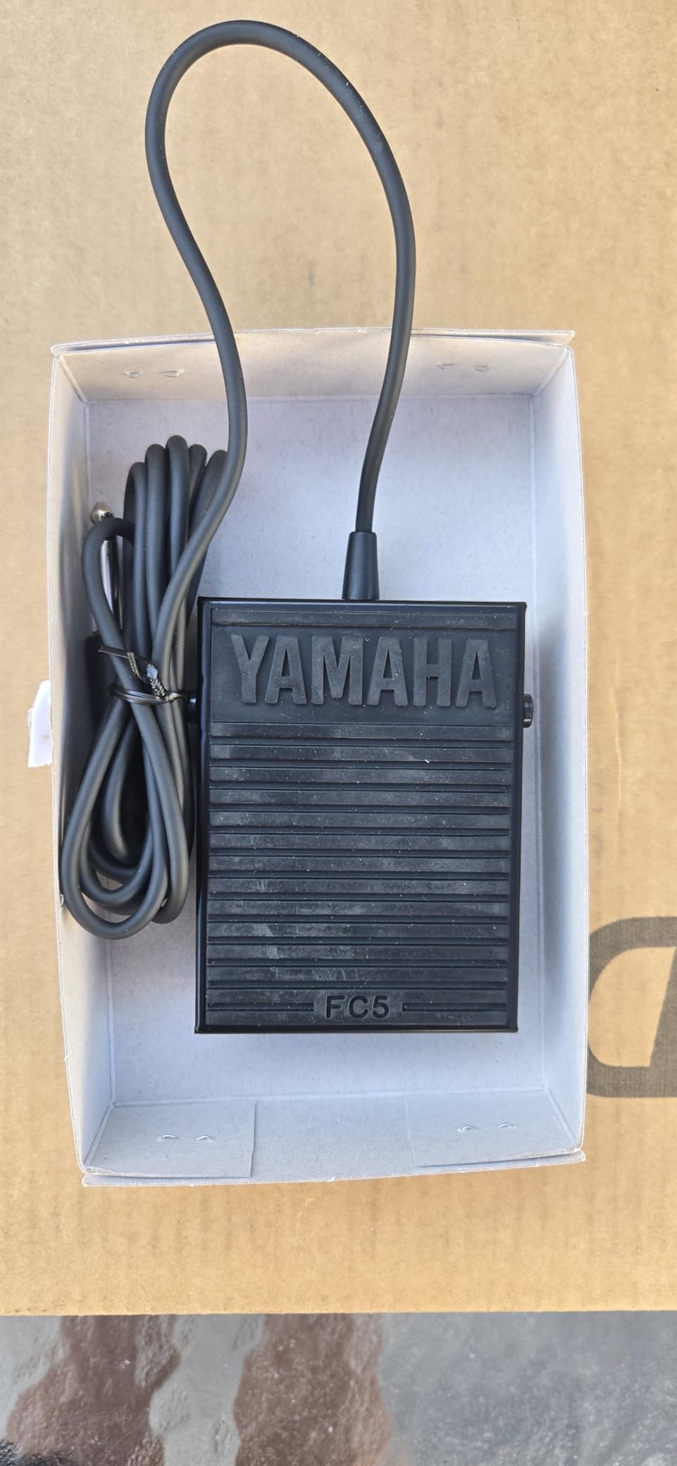 Yamaha FC5MM Compact Sustain Pedal for Keyboards customer photo 2