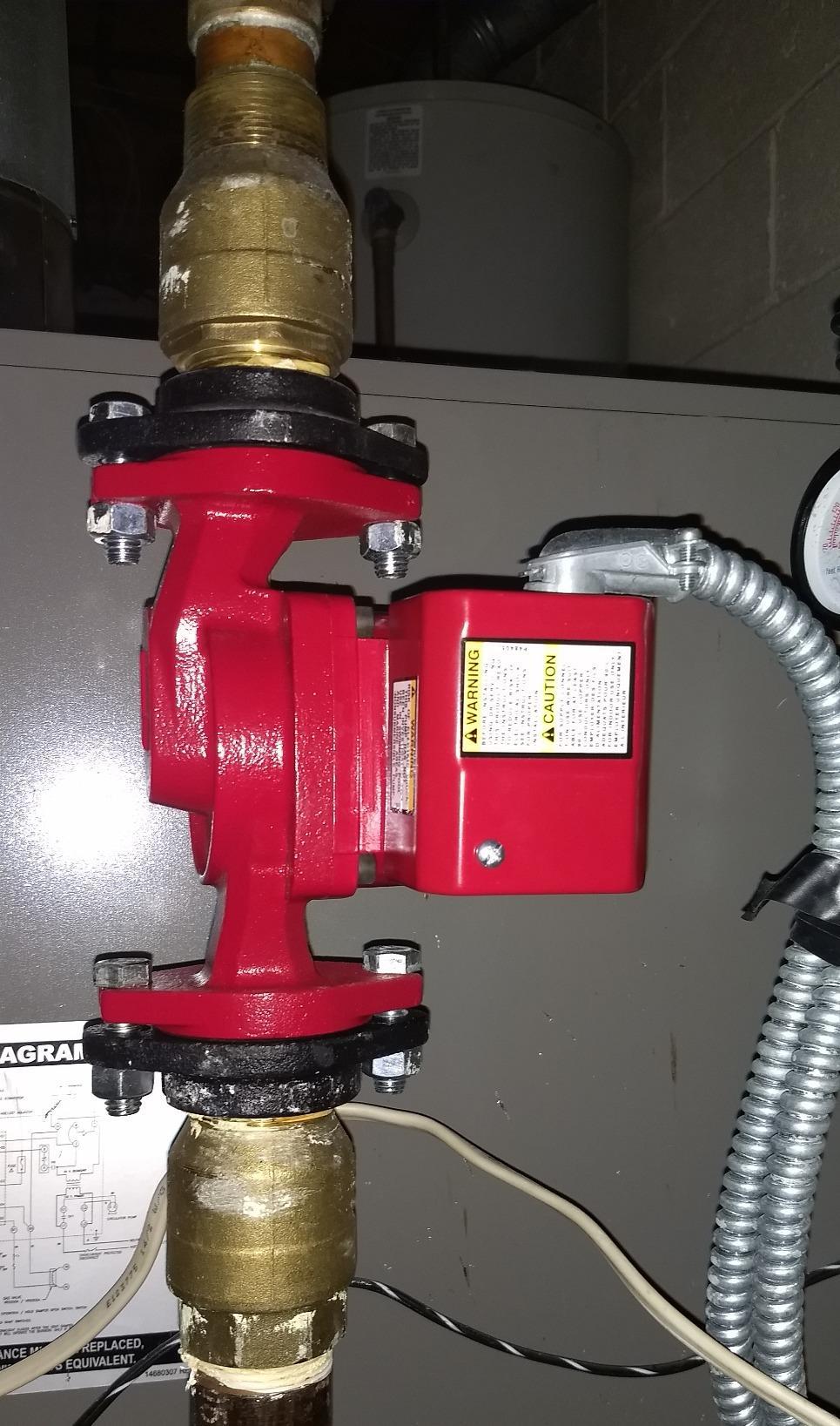 103251 Bell & Gossett Nrf-22 Cast Iron Wet Rotor Circulator Pump customer photo 1