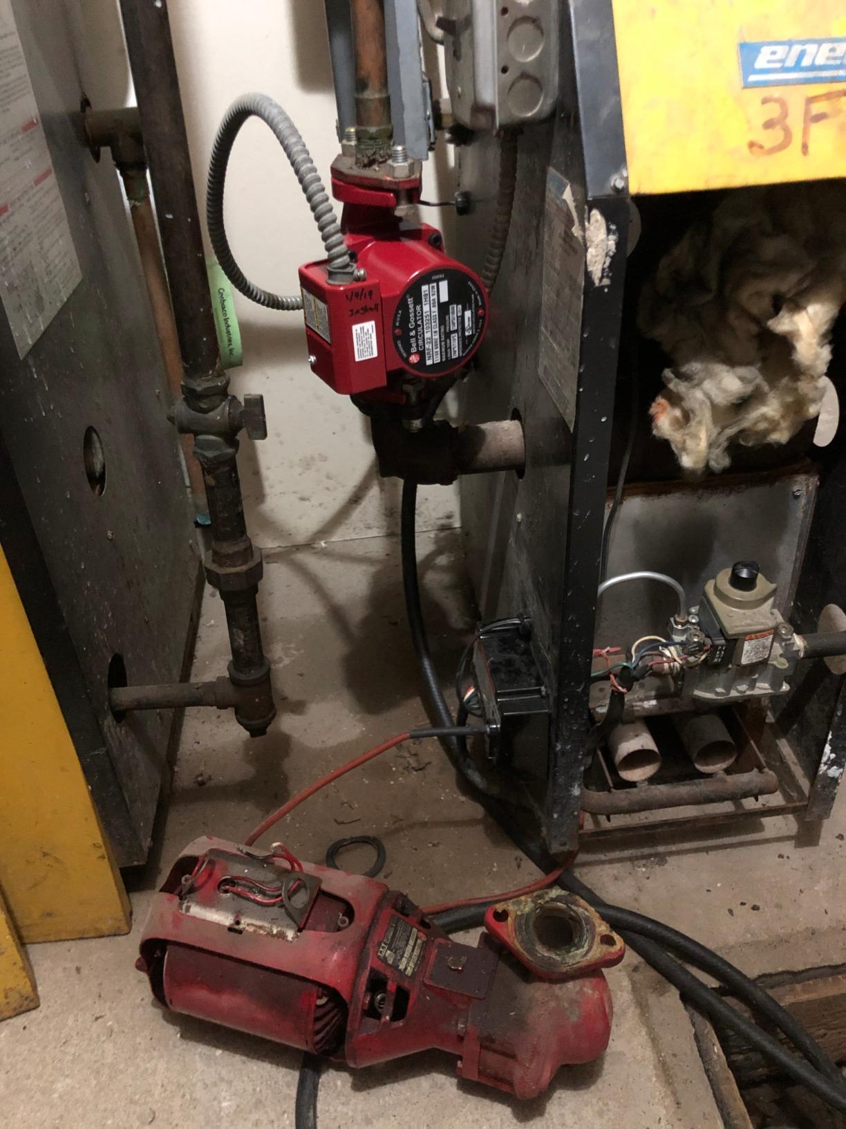 103251 Bell & Gossett Nrf-22 Cast Iron Wet Rotor Circulator Pump customer photo 2