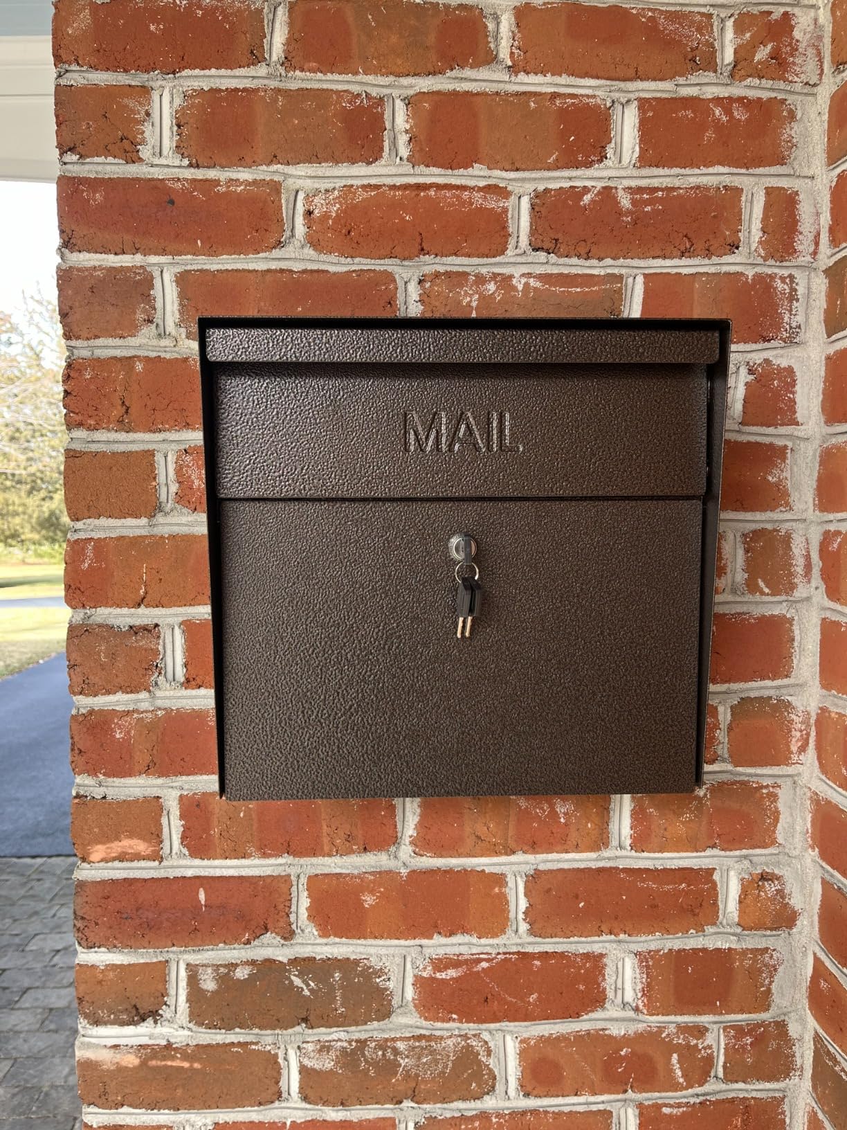 Mail Boss 7164 Metro Bronze High Capacity Wall Mounted Locking Security Mailbox customer photo 1