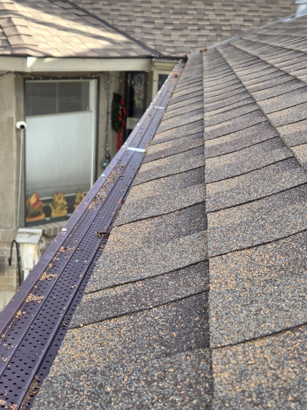 FlowGuard USA Made Professional DIY 5 Inch 50-Year Gutter Cover System - White - Aluminum Gutter Guards - 102 Feet - by FlexxPoint customer photo 2