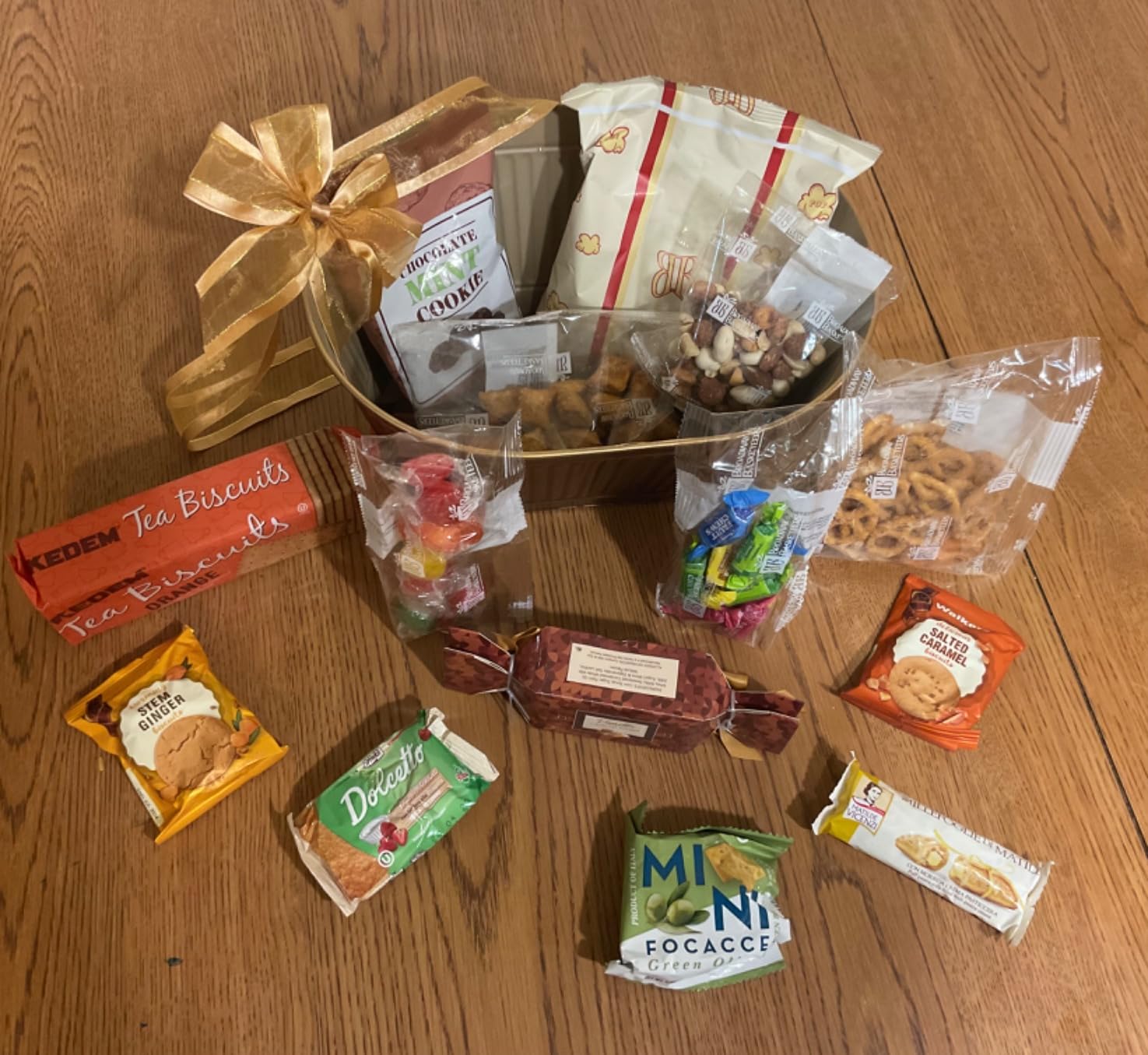 Broadway Basketeers Gourmet Valentines Gift Basket for Women, Men, Families, Teacher, College, Appreciation, Thank You, Birthday, Corporate, Get Well, Sympathy Chocolate Baskets Customer Review Broadway Basketeers Gourmet Valentines Gift Basket for Women, Men, Families, Teacher, College, Appreciation, Thank You, Birthday, Corporate, Get Well, Sympathy Chocolate Baskets - Customer Photo 2