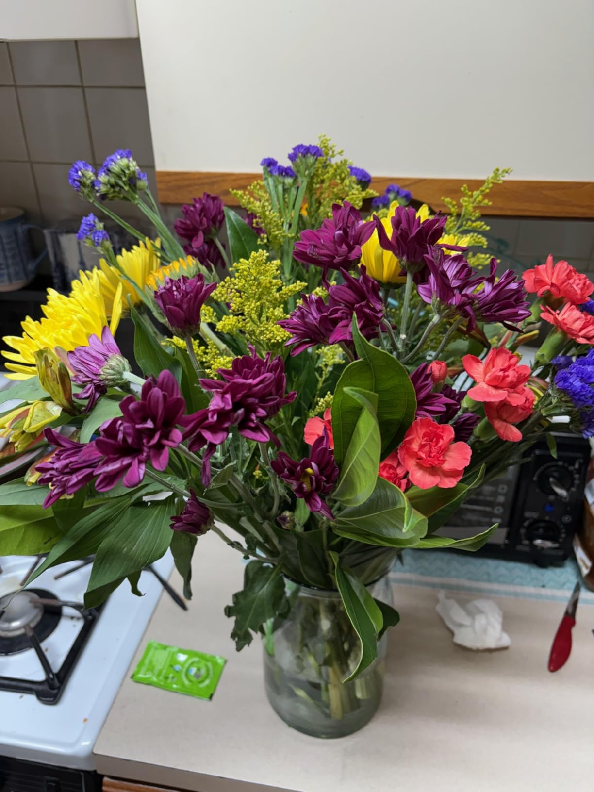 Benchmark Bouquets - Flowering Fields (Glass Vase Included) - Fresh Flowers for Next Day Delivery - Gift for Birthday, Anniversary, Sympathy, Get Well, Congratulations, Valentine's Day Customer Review Benchmark Bouquets - Flowering Fields (Glass Vase Included) - Fresh Flowers for Next Day Delivery - Gift for Birthday, Anniversary, Sympathy, Get Well, Congratulations, Valentine's Day - Customer Photo 2