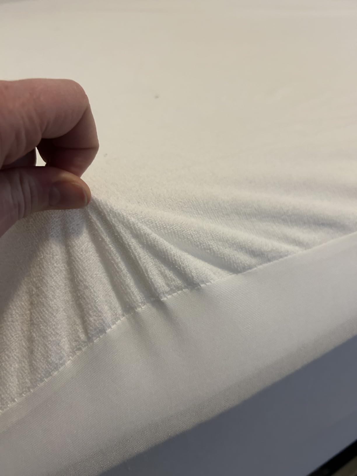 Utopia Bedding Waterproof Mattress Protector Queen Size, Premium 200 GSM Terry Mattress Cover, Soft & Breathable Bed Cover, Fitted Sheet Style with Stretchable Deep Pockets 17