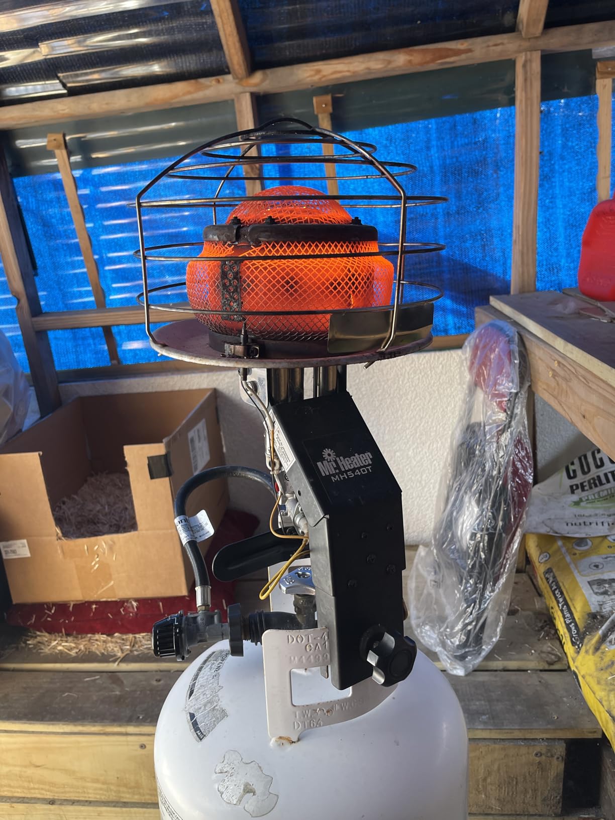 Original 540-Degree 540-Degree 45,000 BTU Tank Top Radiant Propane Heater customer photo 1