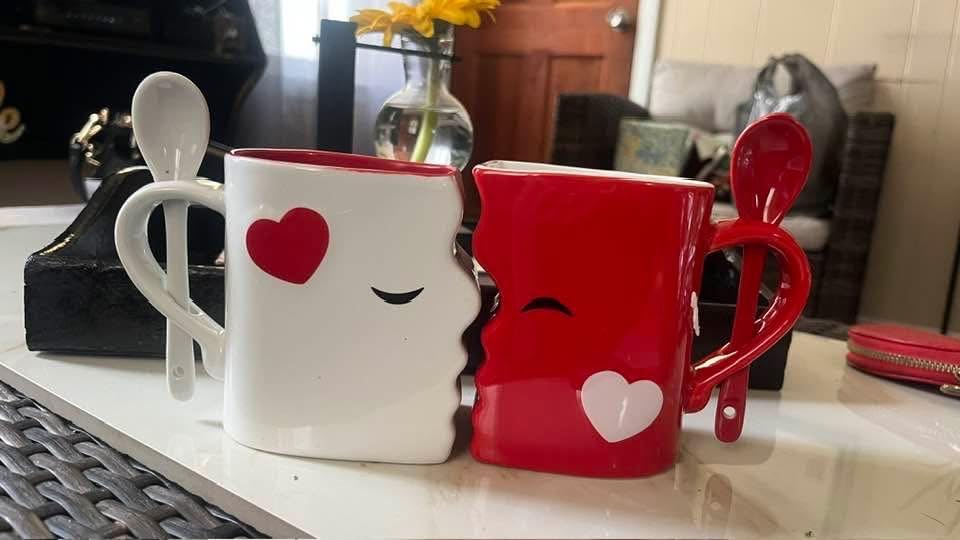Blu Devil Kissing Mugs Set, Anniversary & Wedding Gifts, Exquisitely Crafted Two Large Cups & Spoons for Couples, For Him and Her on Valentines, Birthday, Engagement Customer Review Blu Devil Kissing Mugs Set, Anniversary & Wedding Gifts, Exquisitely Crafted Two Large Cups & Spoons for Couples, For Him and Her on Valentines, Birthday, Engagement - Customer Photo 2