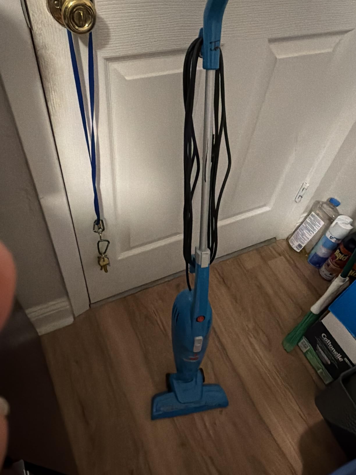 Bissell Featherweight Stick Lightweight Bagless Vacuum with Crevice Tool, 2033 customer photo 1